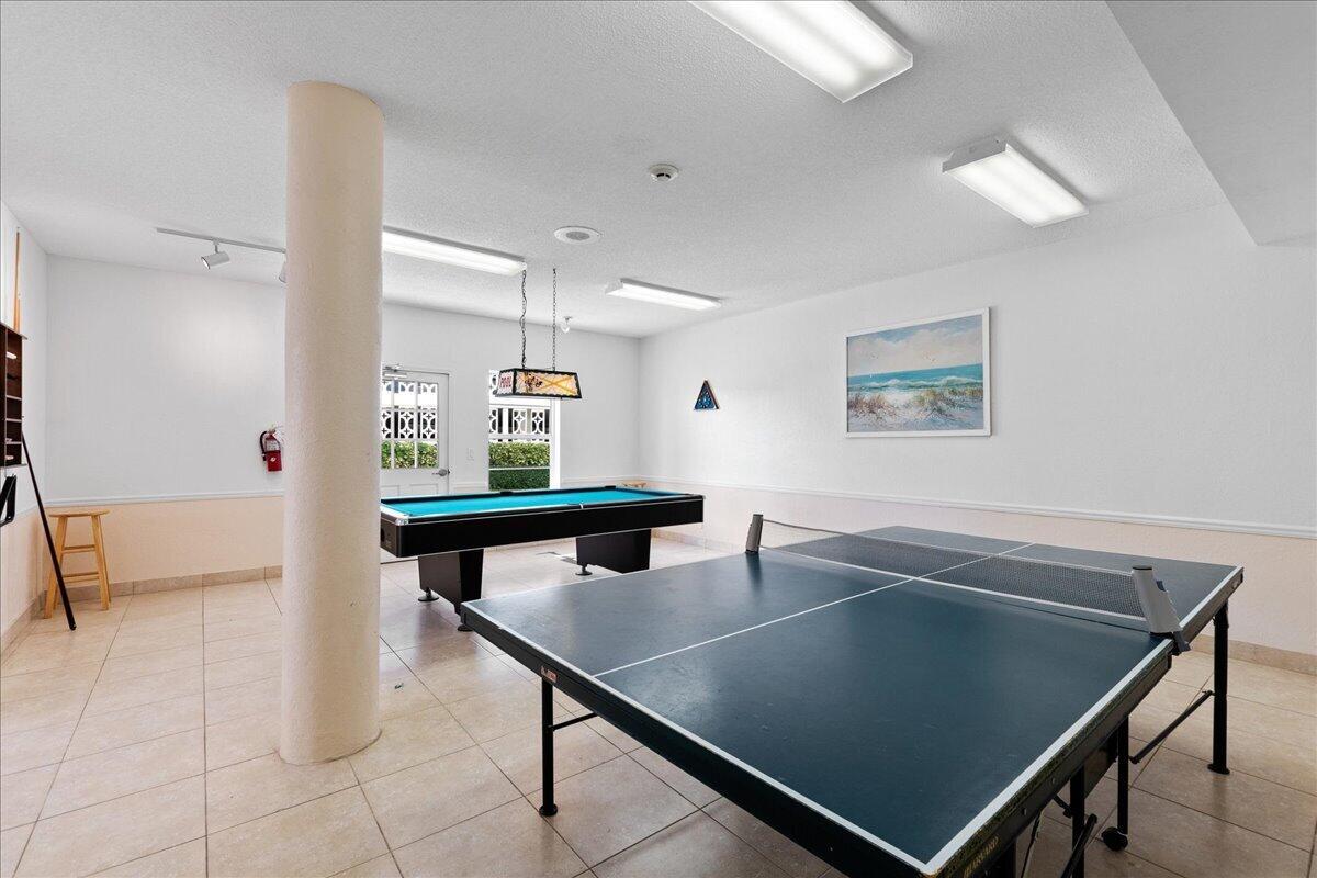 TUSCANY OF PALM BEACH CON - Residential Lease