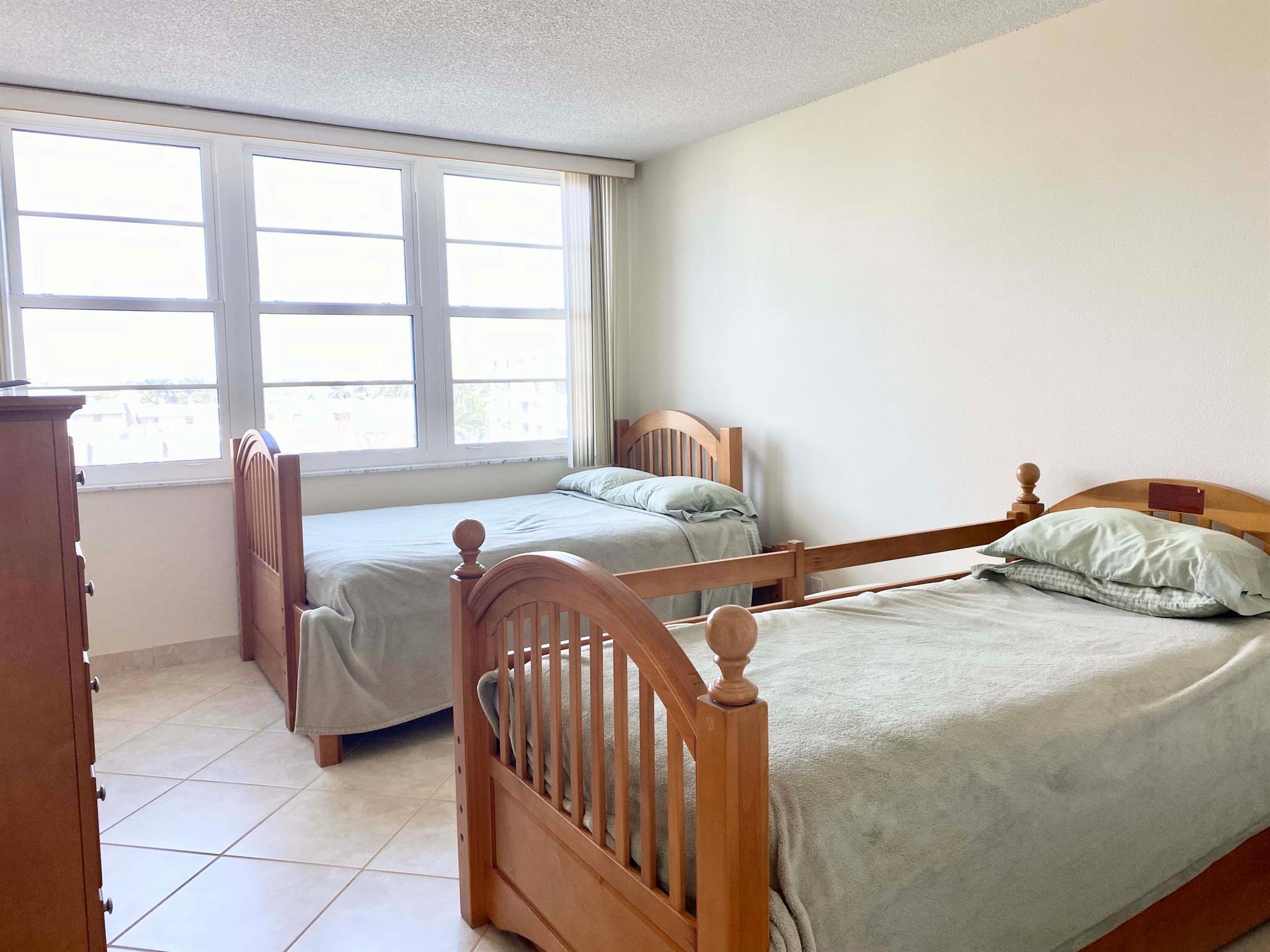 TUSCANY OF PALM BEACH CON - Residential Lease