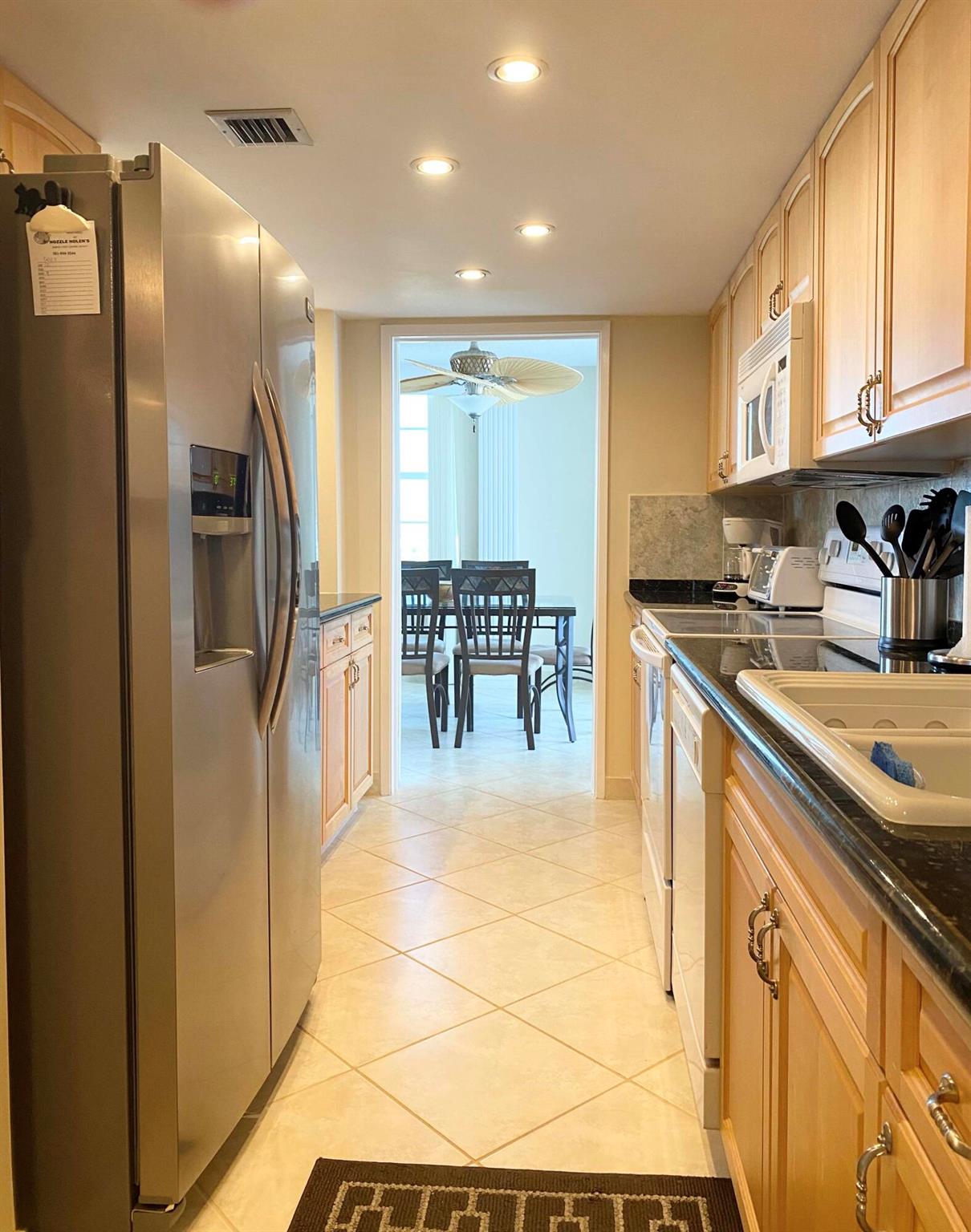 TUSCANY OF PALM BEACH CON - Residential Lease