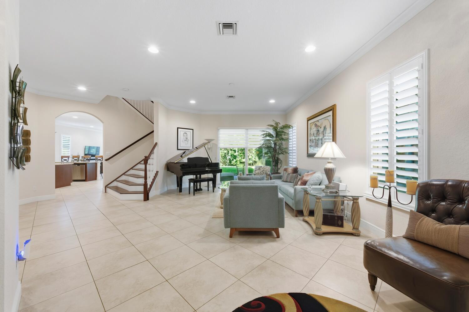 12293 Aviles Circle