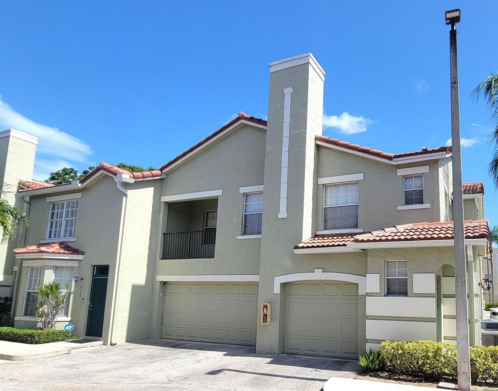 Photo of 401 Belmont Place, Boynton Beach, FL 33436 (MLS # R11095397)