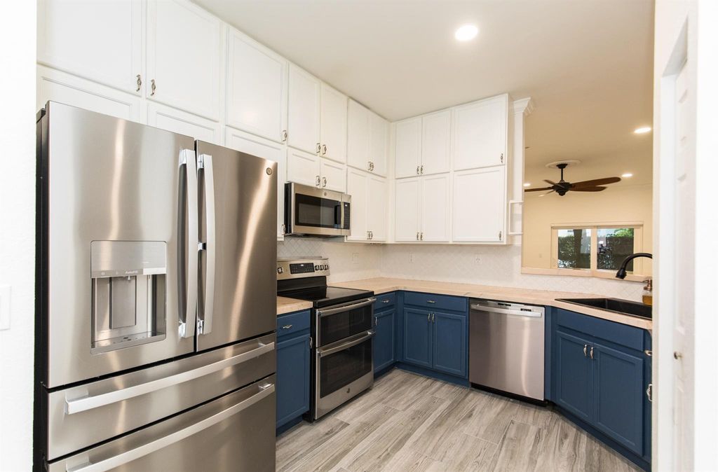 Photo of 160 Village Boulevard #F, Tequesta, FL 33469 (MLS # R11117837)