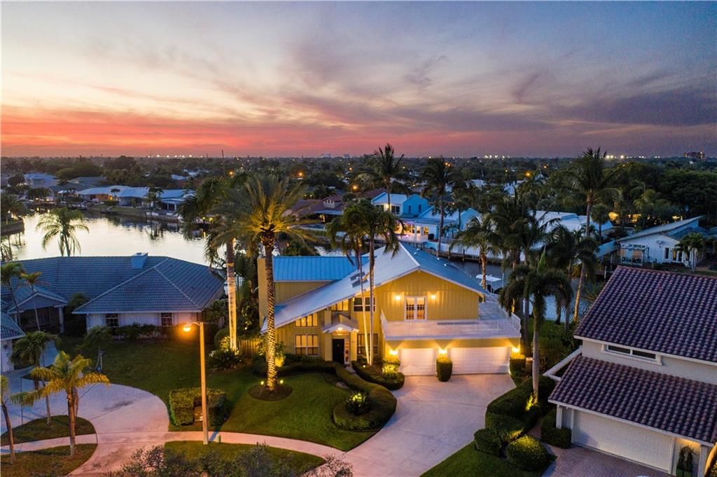 Photo of 641 SW 15th St, Boca Raton, FL 33486 (MLS # F10277741)