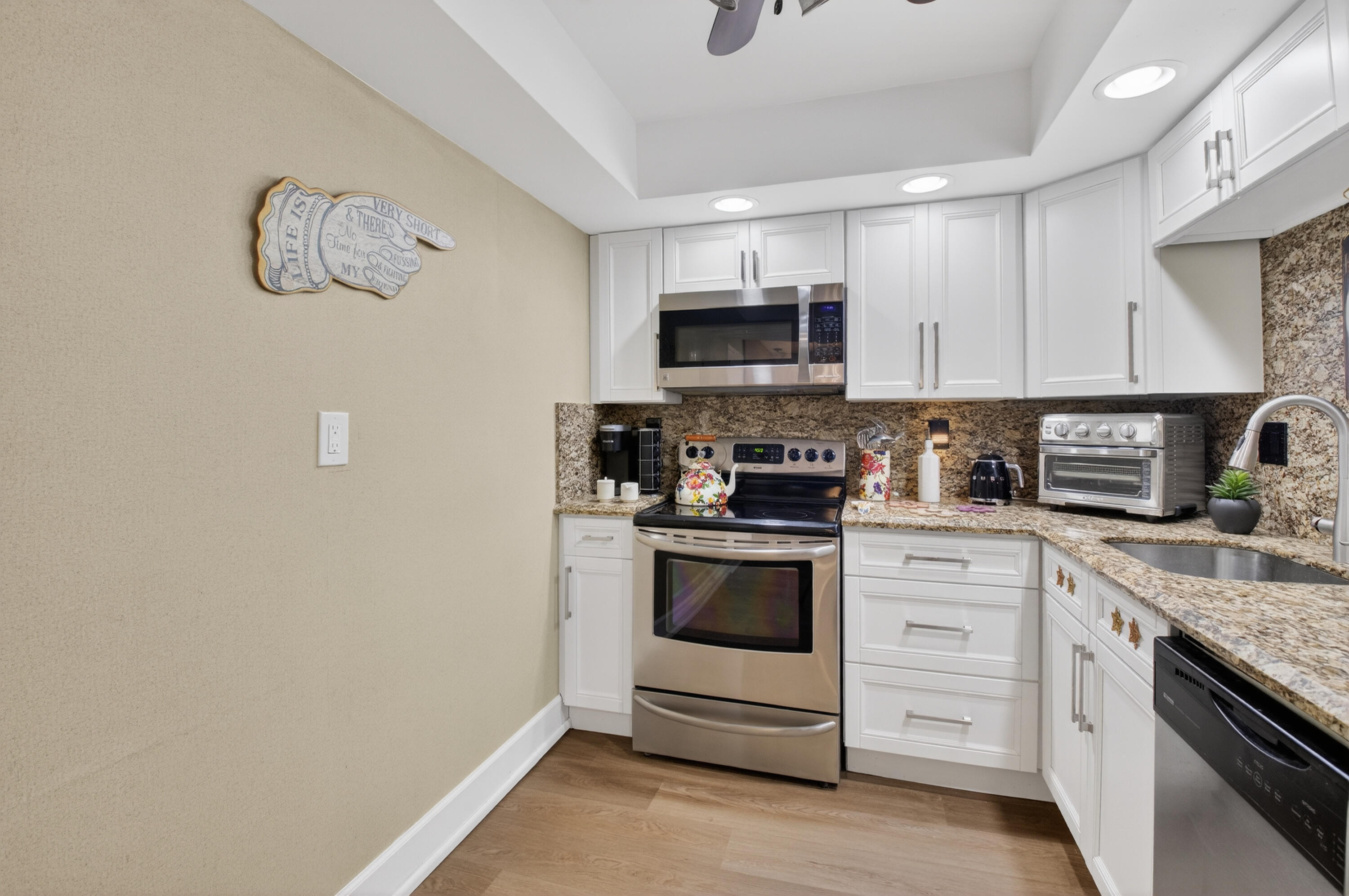 AMBASSADORS V SOUTH CONDO - Residential