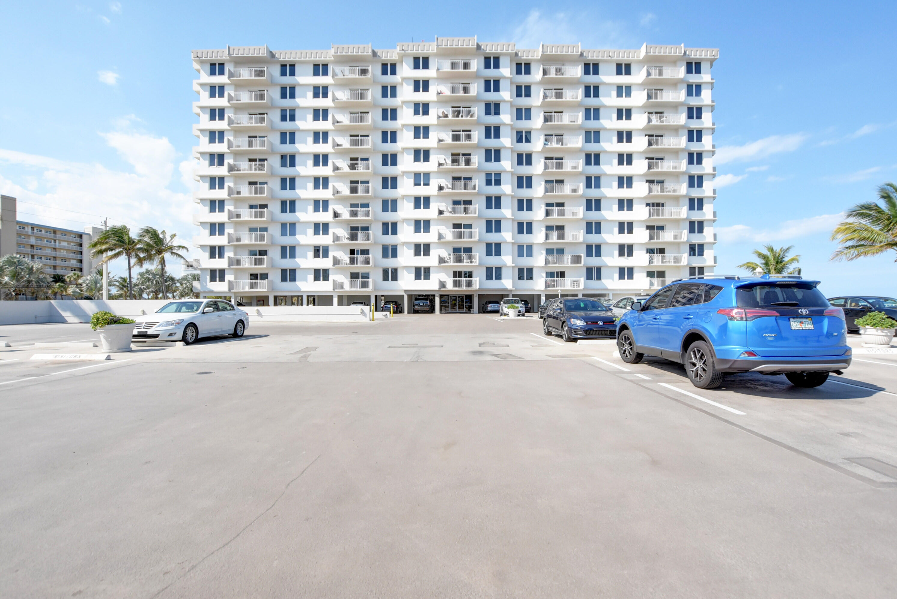 AMBASSADORS V SOUTH CONDO - Residential