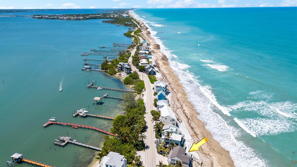 Yacht Club Beach - Residential