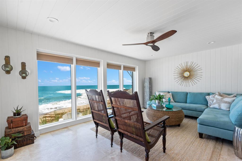 Yacht Club Beach - Residential