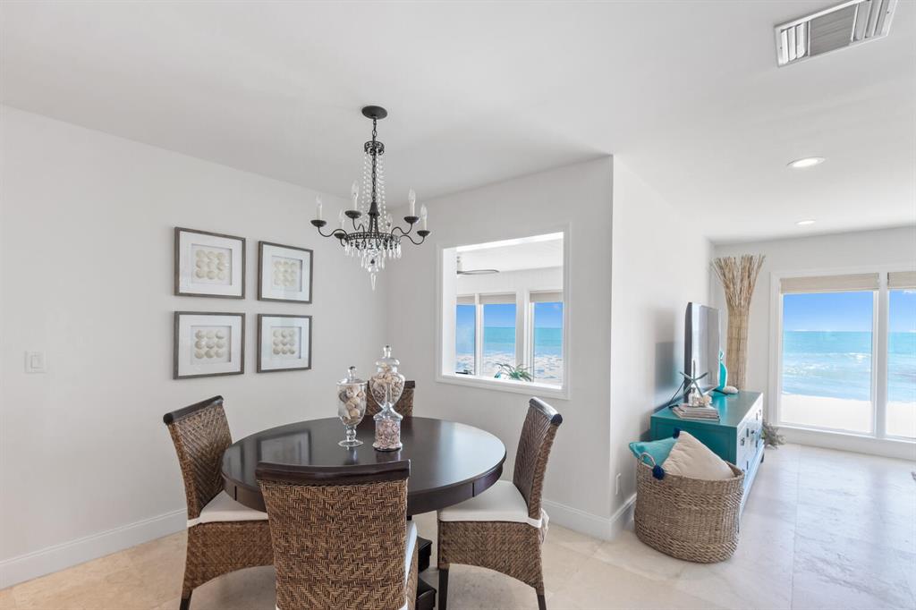 Yacht Club Beach - Residential