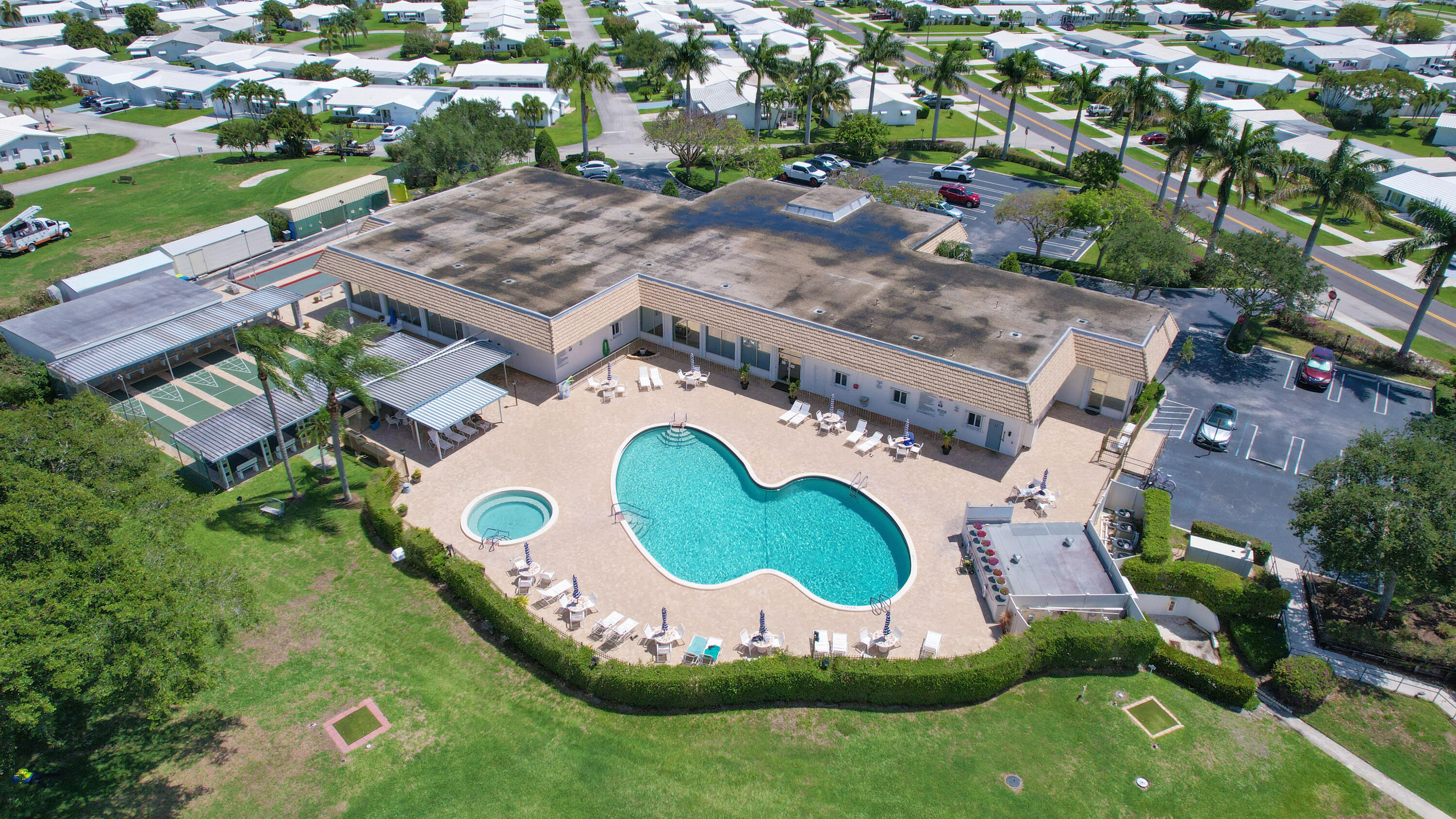 PALM BEACH LEISUREVILLE - Residential