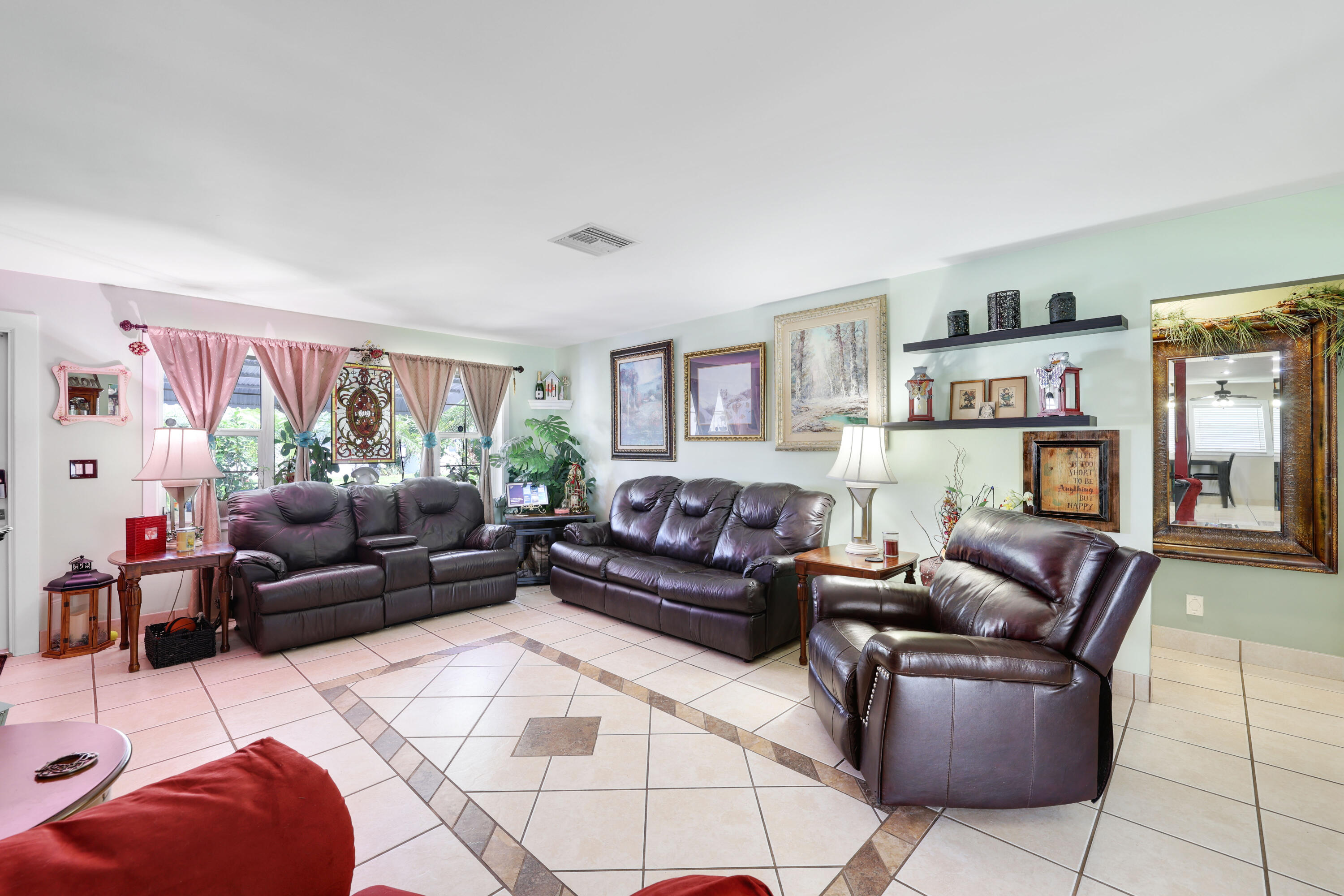 PALM BEACH LEISUREVILLE - Residential