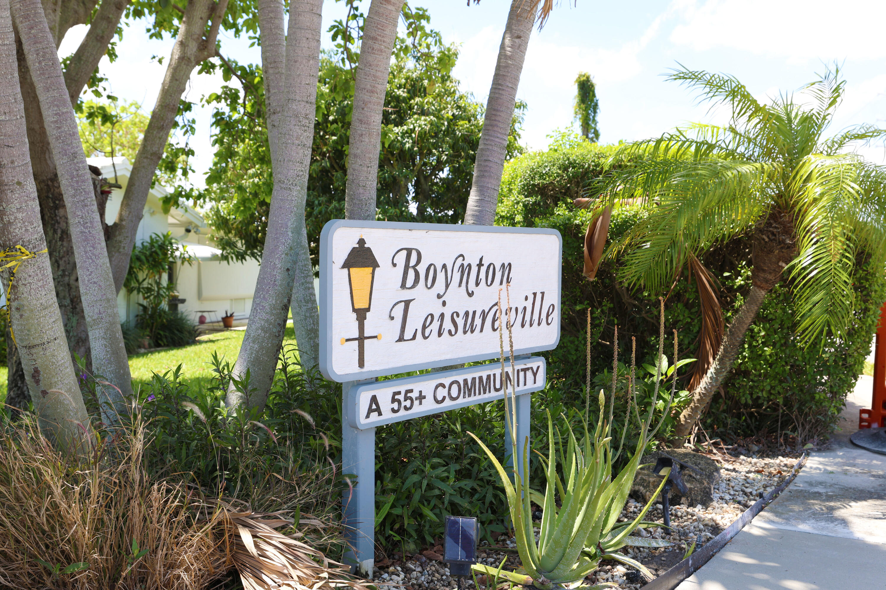 PALM BEACH LEISUREVILLE - Residential