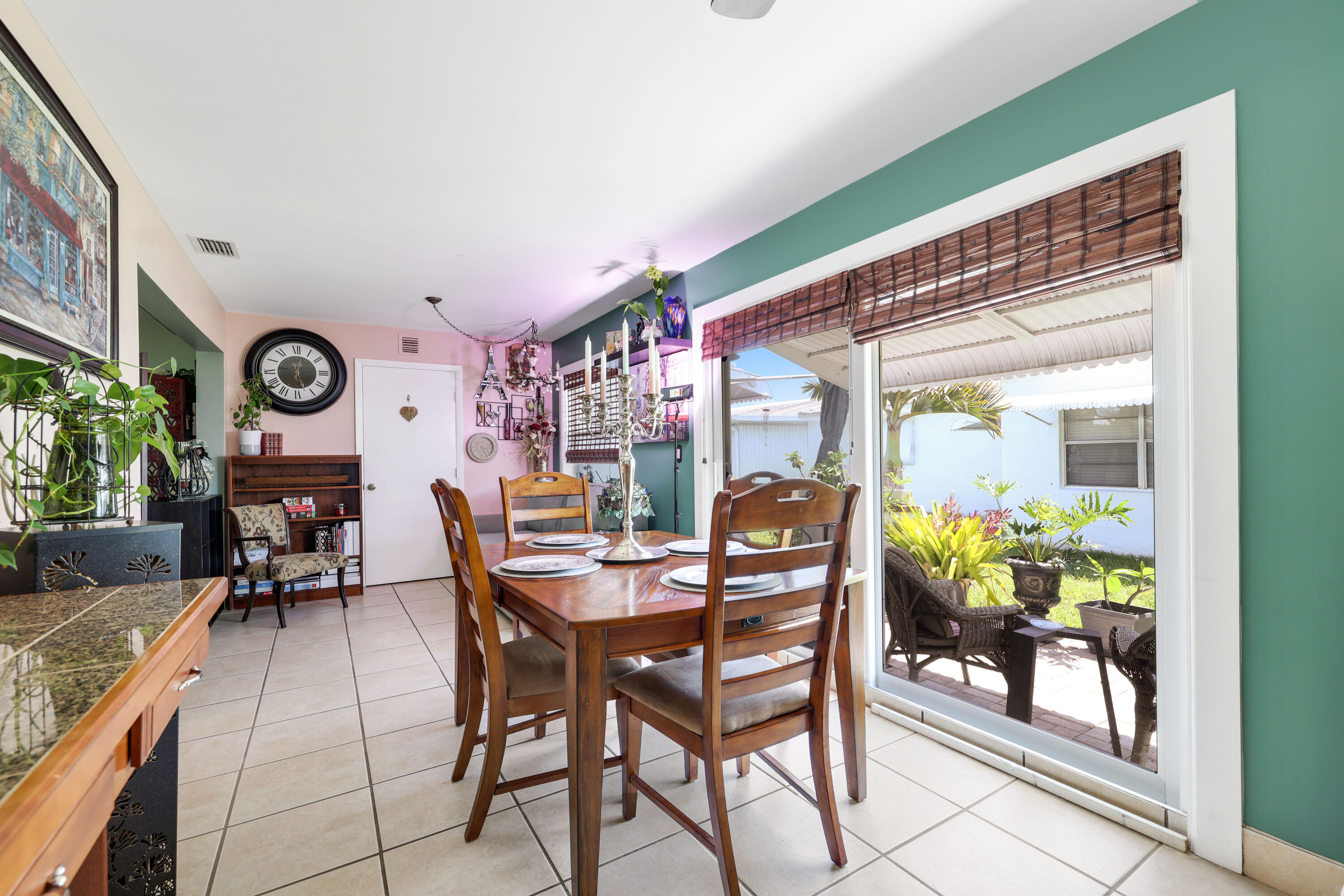 PALM BEACH LEISUREVILLE - Residential