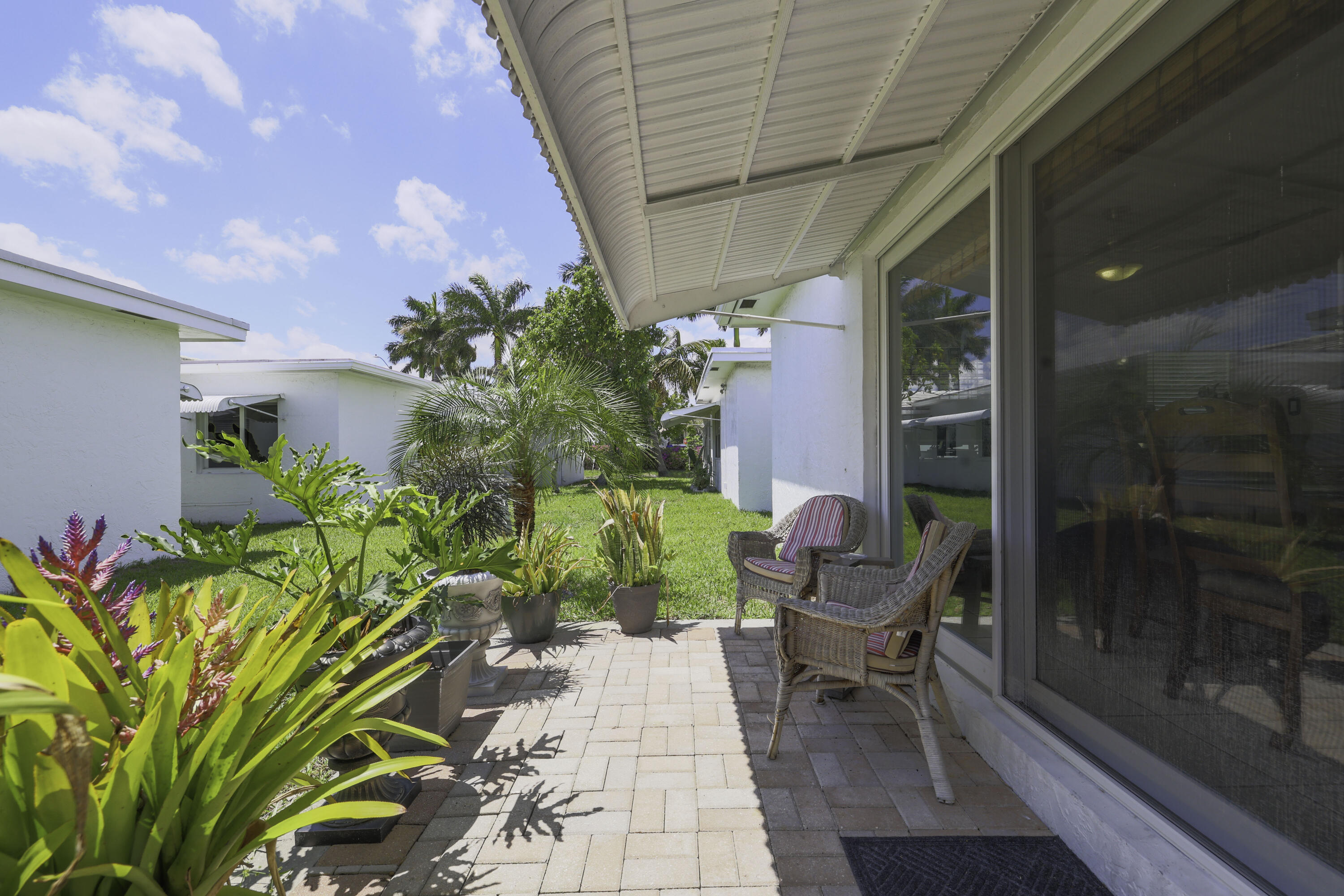 PALM BEACH LEISUREVILLE - Residential