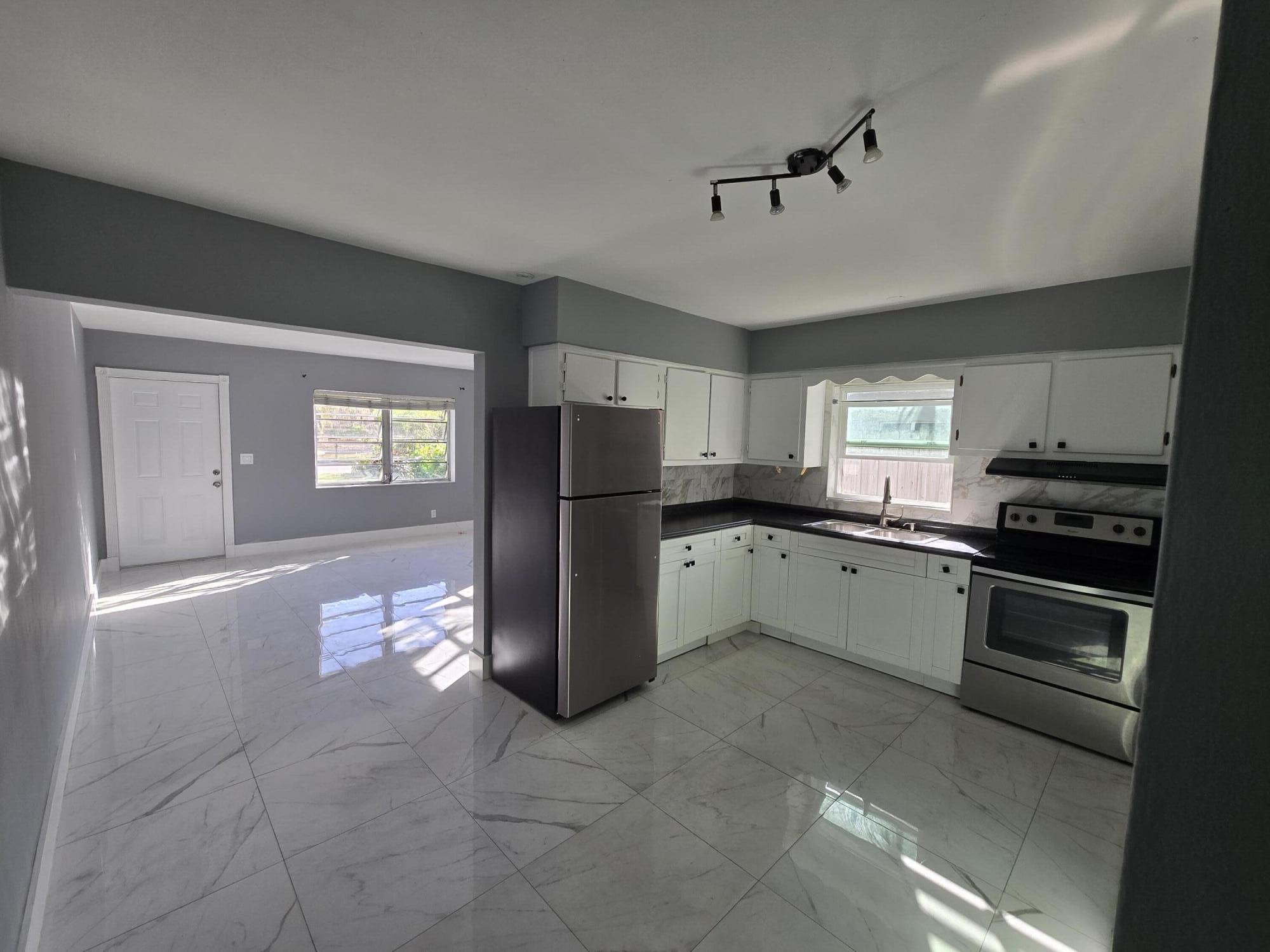 OAK GROVE - Residential Lease