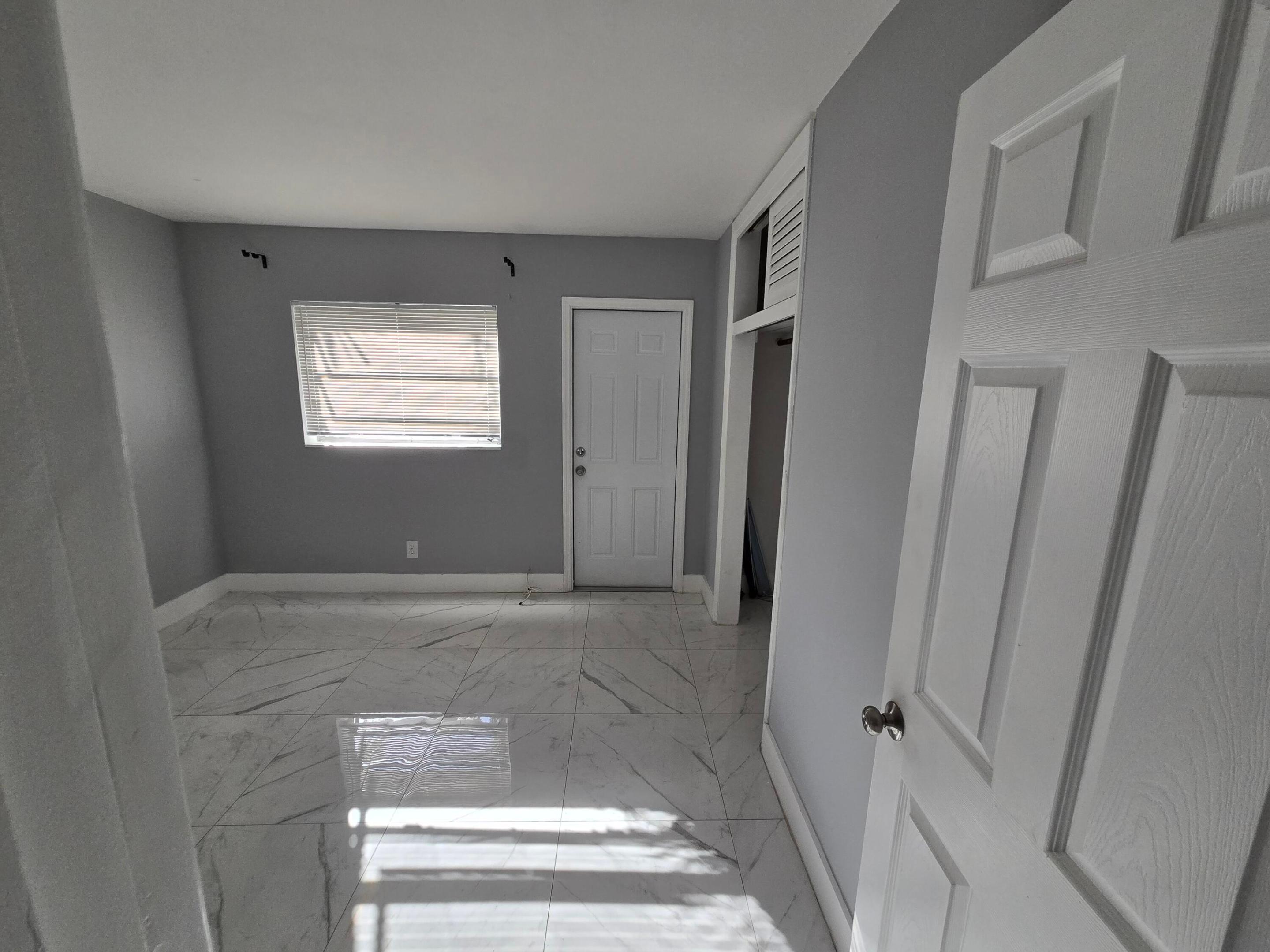 OAK GROVE - Residential Lease