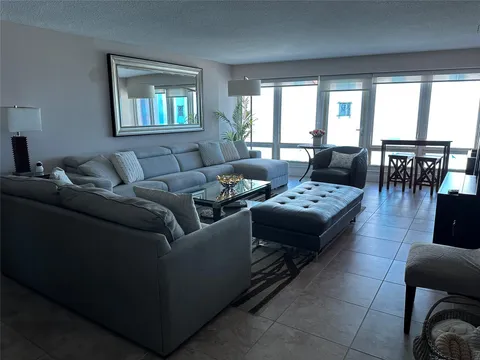 4100 Galt Ocean Dr Unit 611, Fort Lauderdale, FL MLS: F10496180