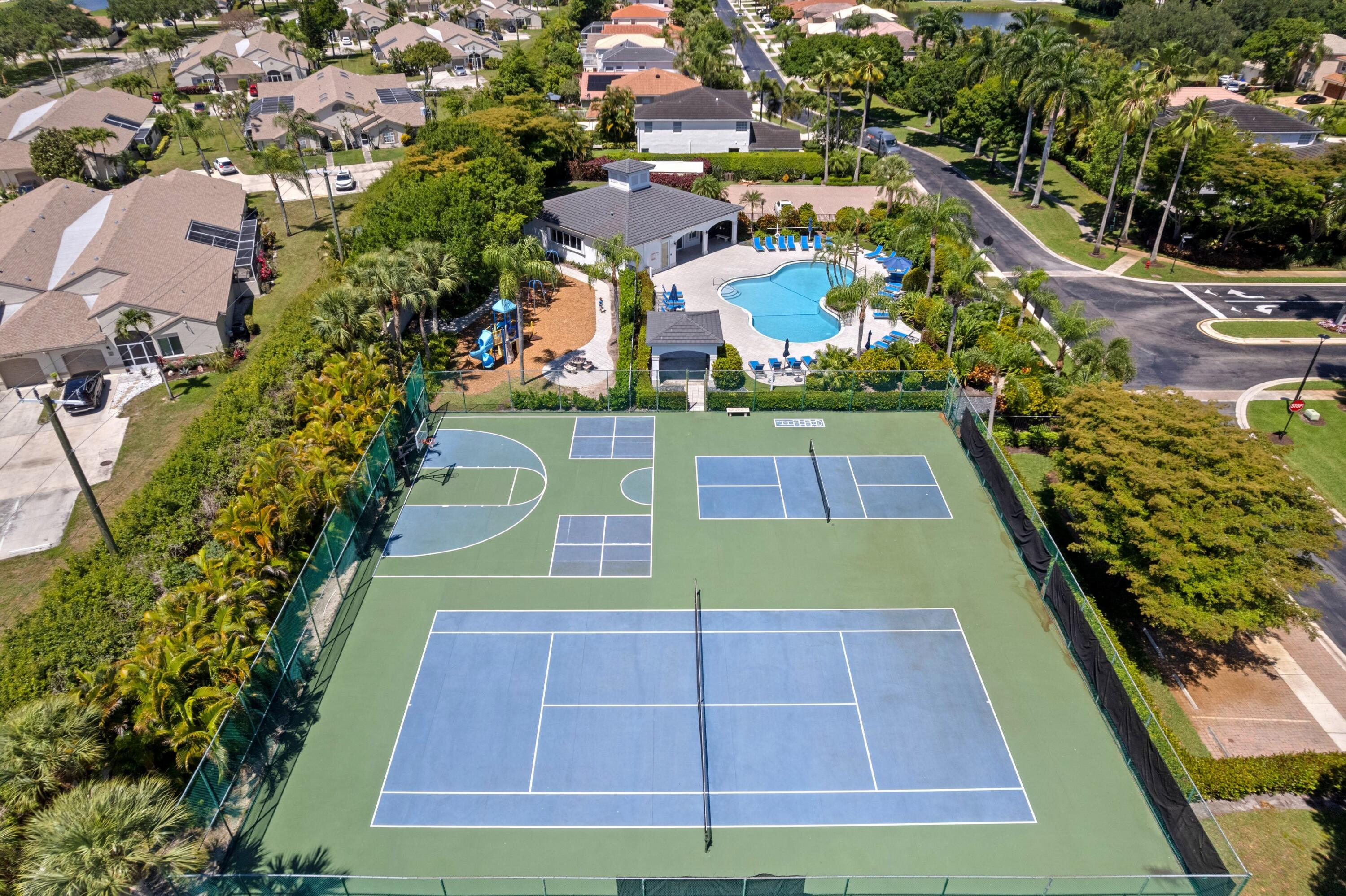 SYMPHONY BAY - Residential