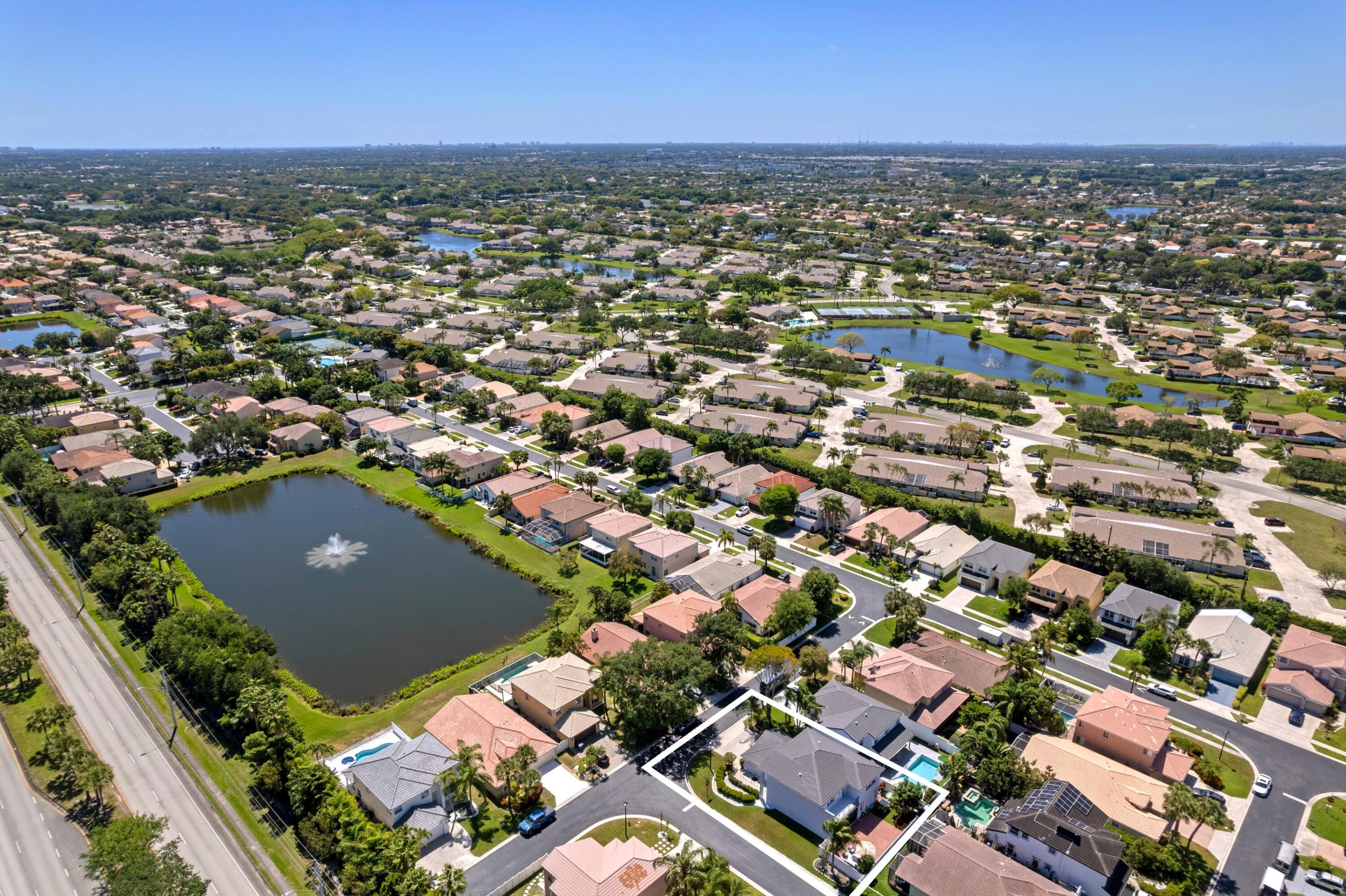 SYMPHONY BAY - Residential