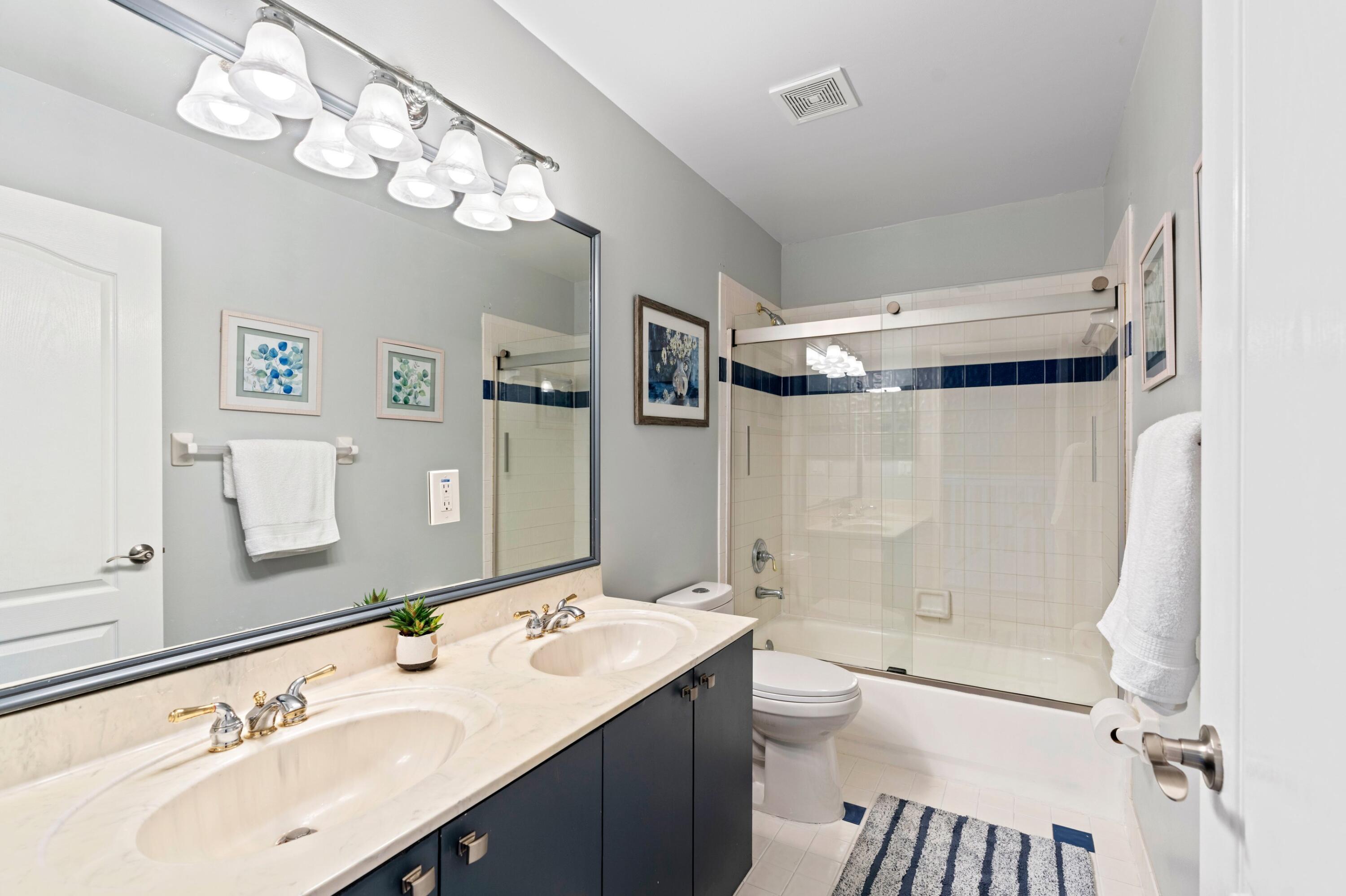 SYMPHONY BAY - Residential