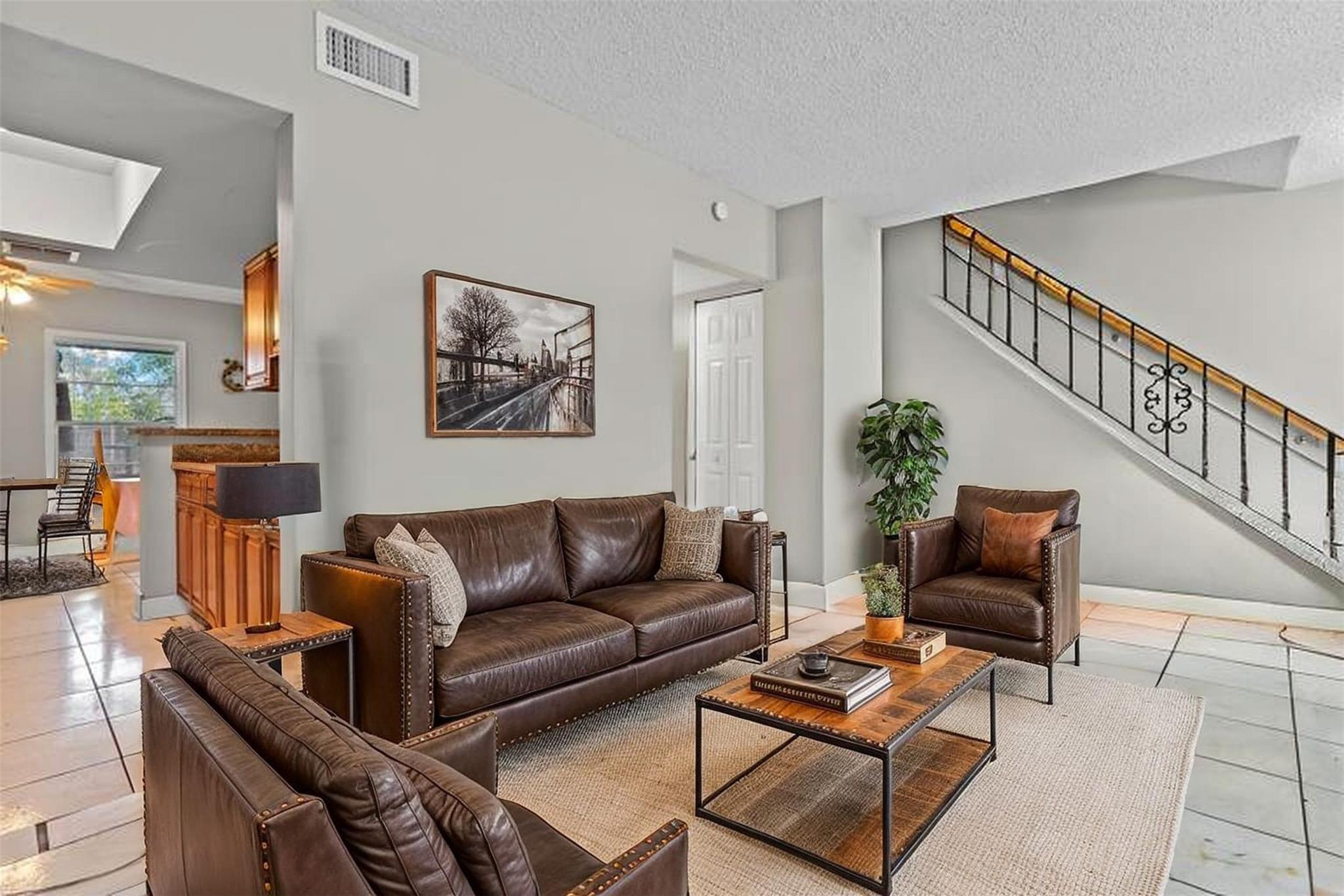 6561 Boulevard Of Champions