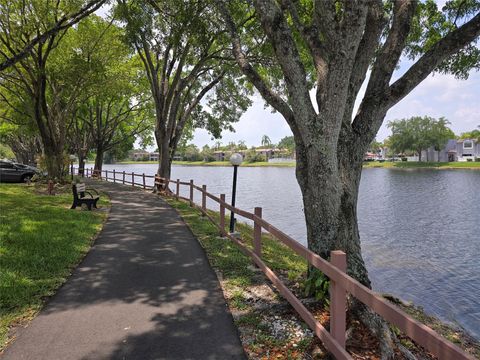 Condominium in Pembroke Pines FL 1100 Colony Point Cir Cir 33.jpg