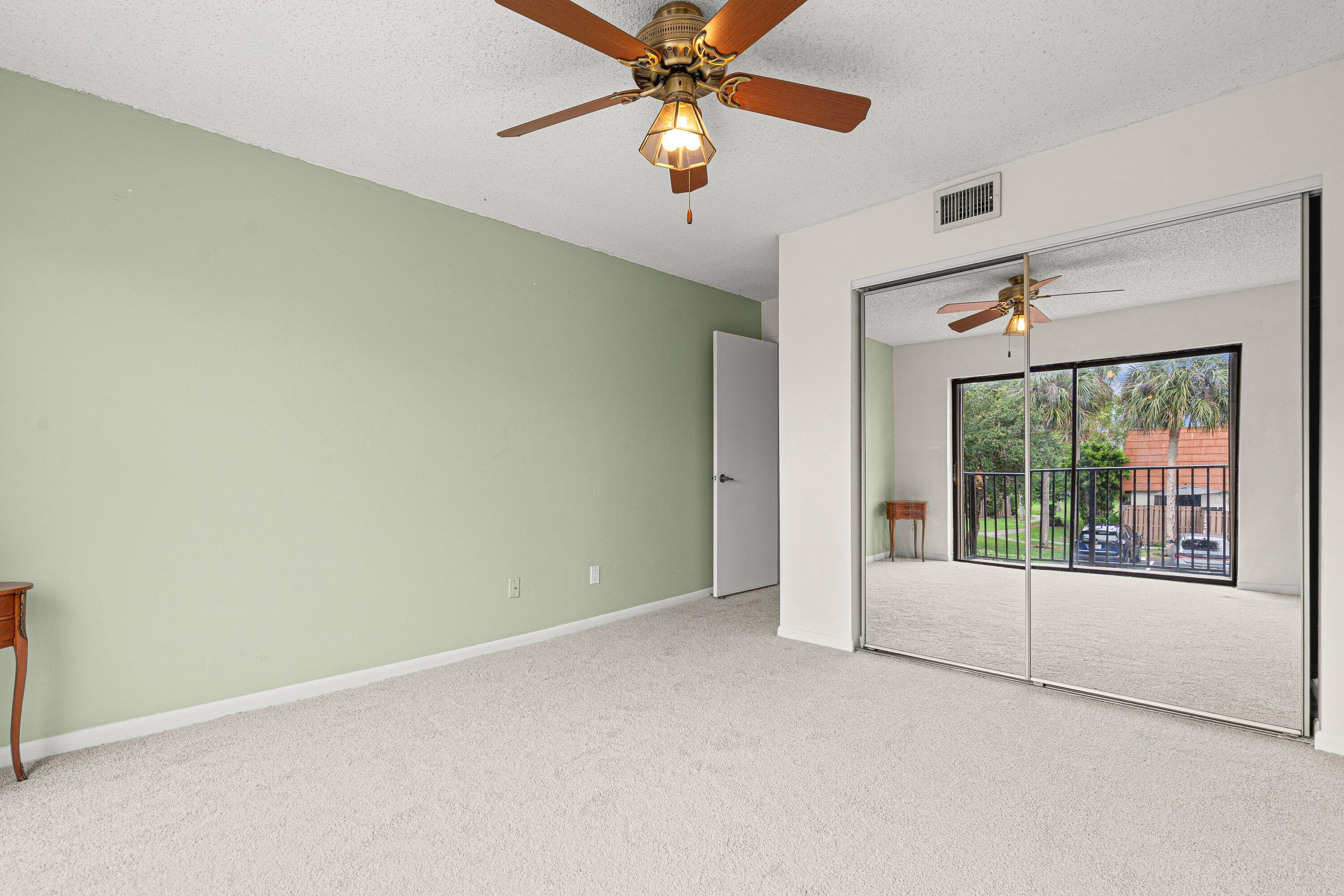 WOODVILLE - Residential