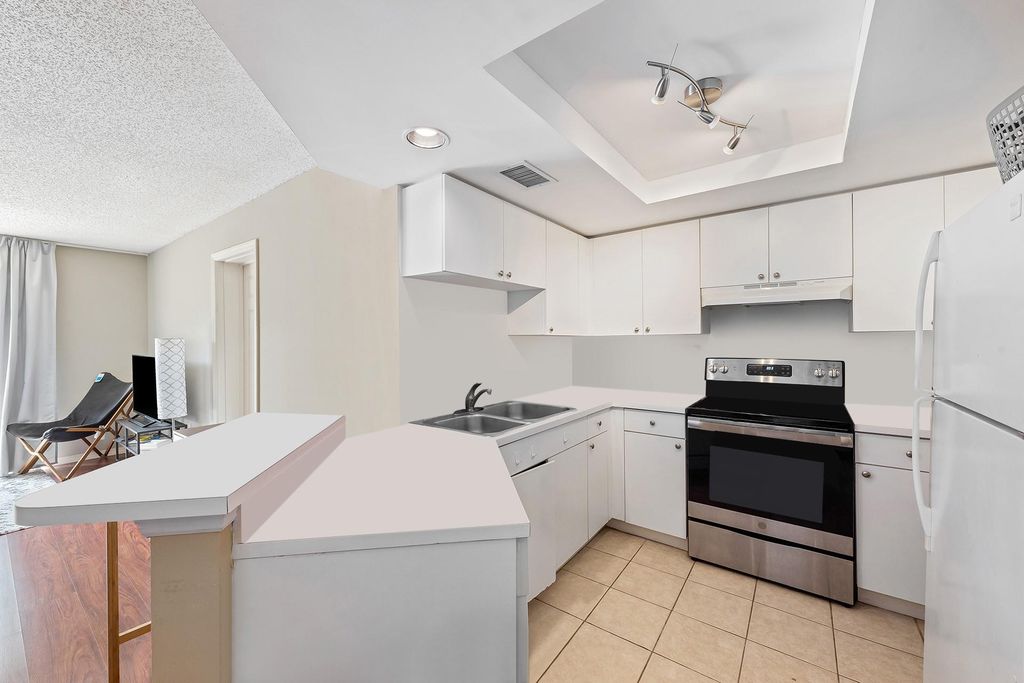 Photo of 2005 SE 10th Avenue, Fort Lauderdale, FL 33316 (MLS # F10503204)
