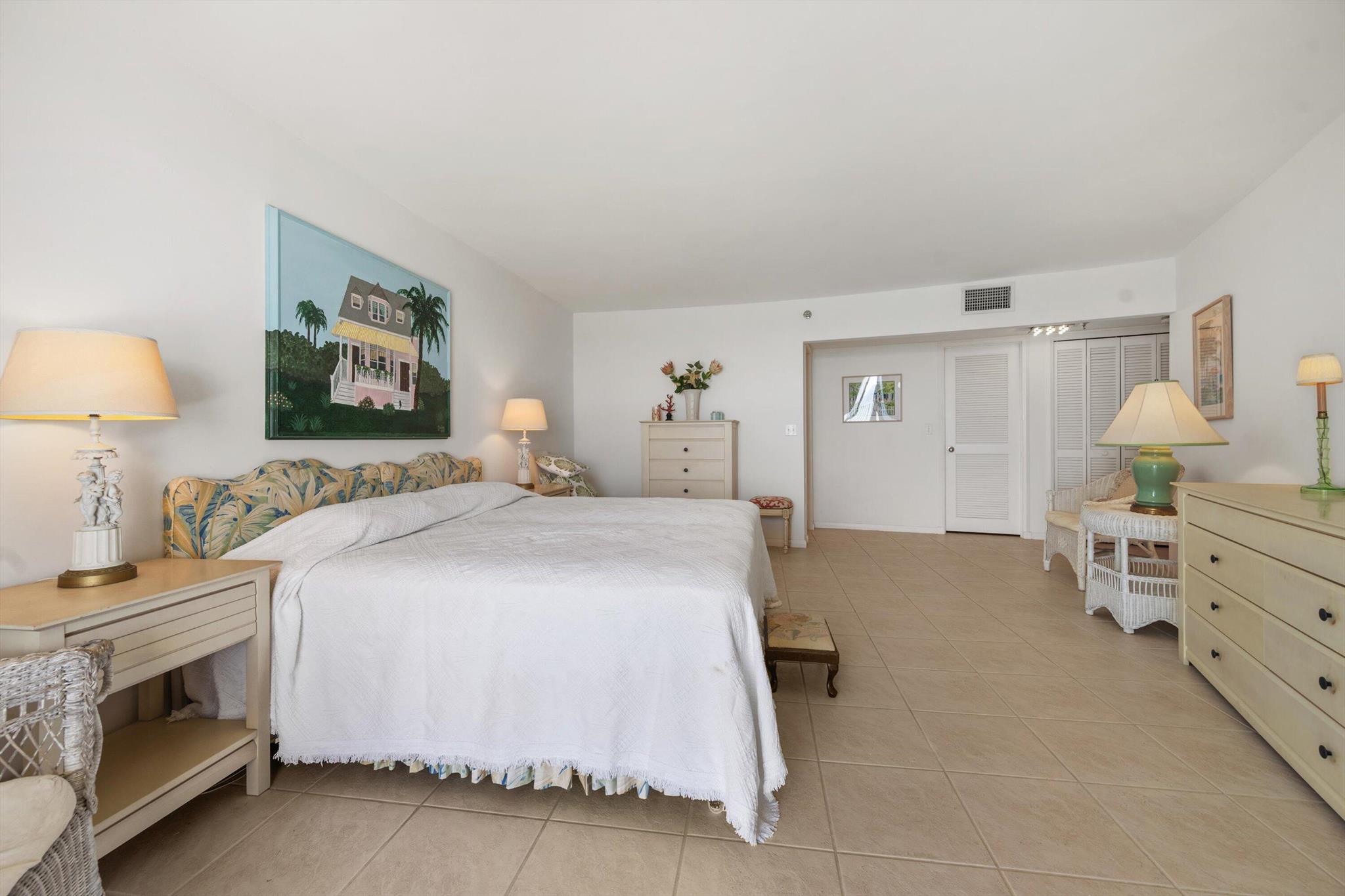 THIRTY-THREE SIXTY CONDO - Residential Lease