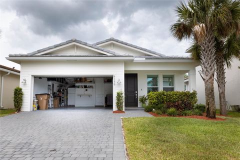 Single Family Residence in Deerfield Beach FL 4248 Marina Way Way 3.jpg