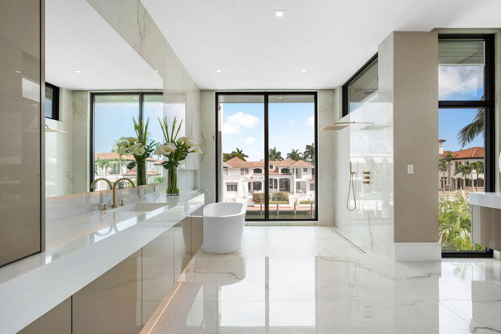 ROYAL PALM YACHT & COUNTR - Residential