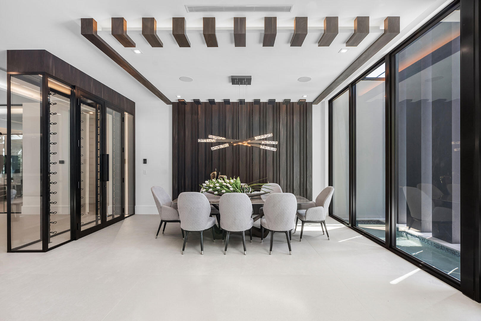 ROYAL PALM YACHT & COUNTR - Residential