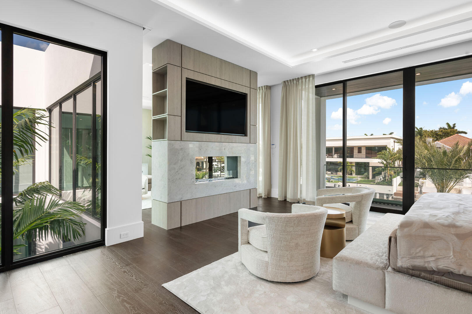 ROYAL PALM YACHT & COUNTR - Residential