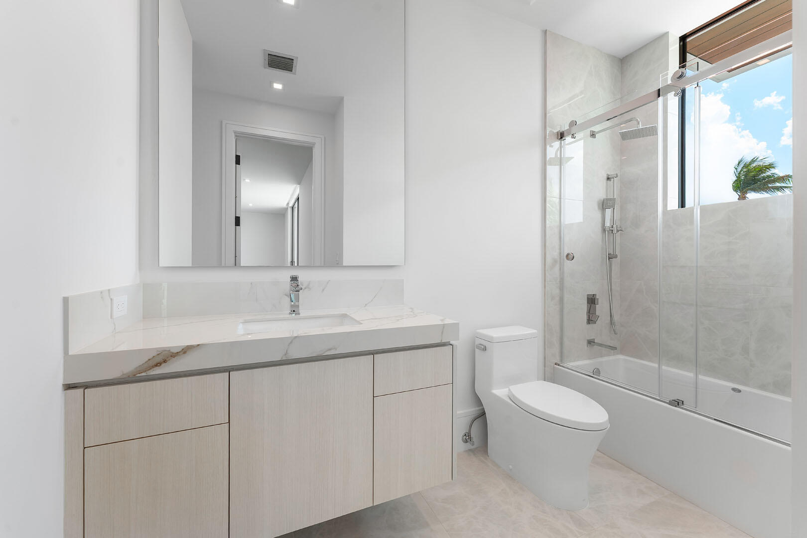 ROYAL PALM YACHT & COUNTR - Residential