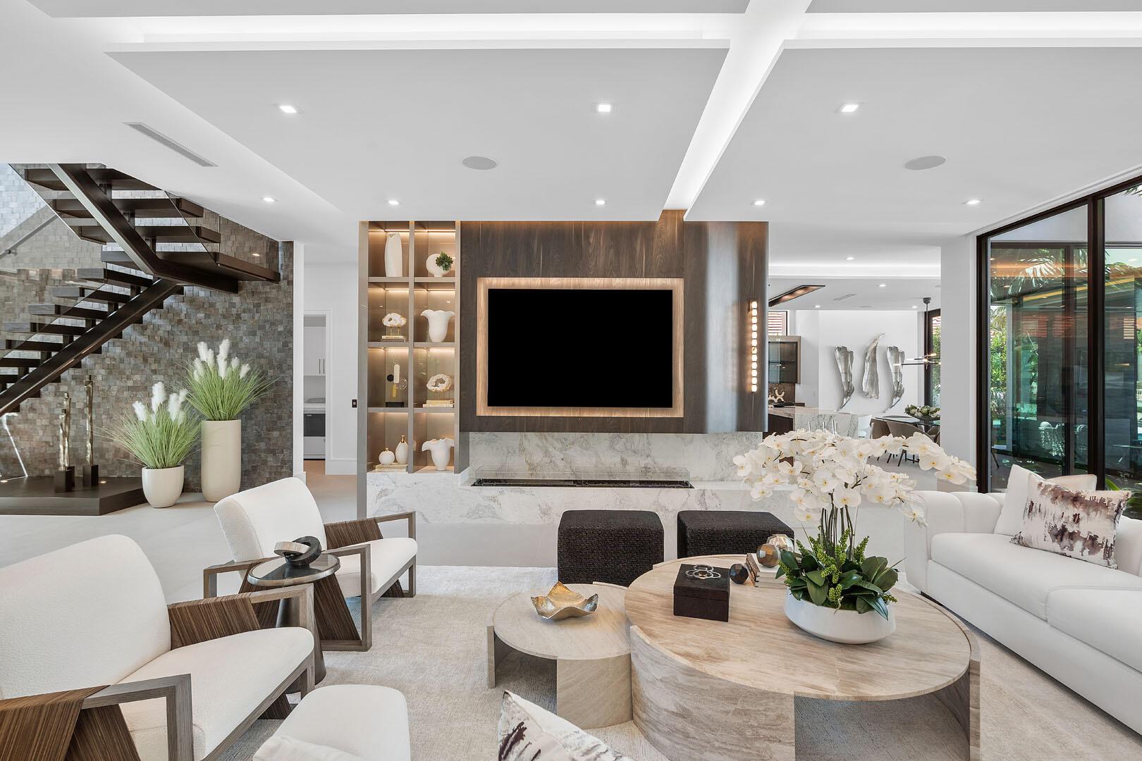 ROYAL PALM YACHT & COUNTR - Residential