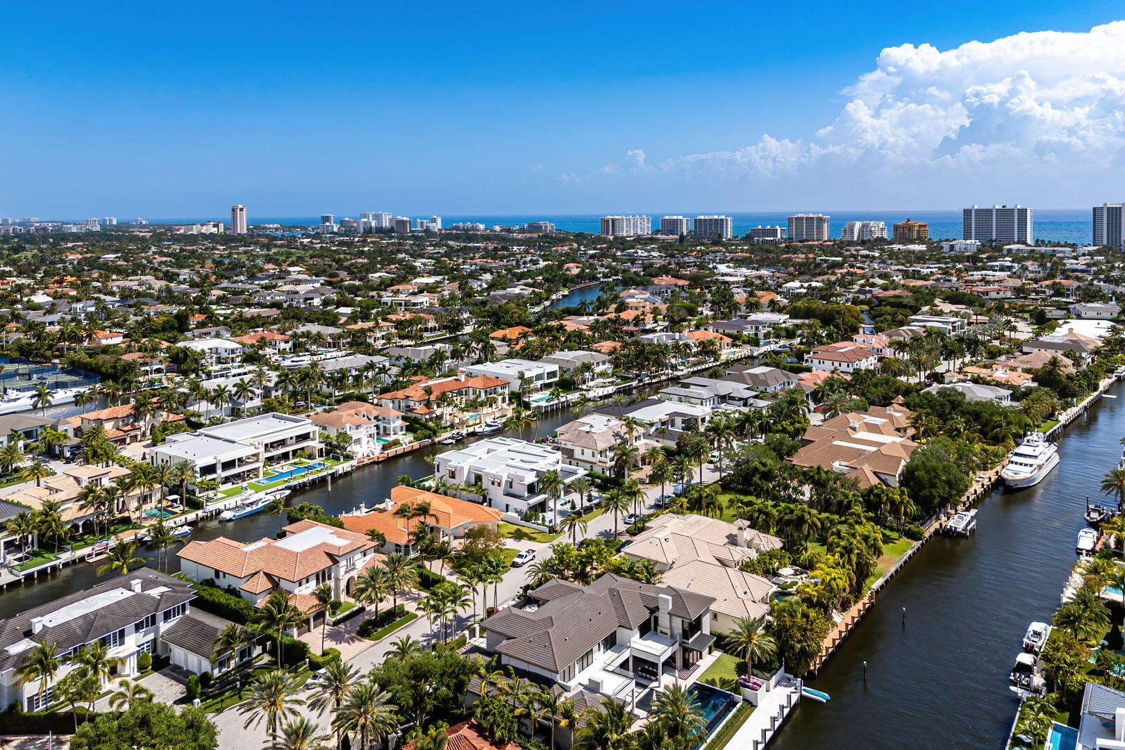 ROYAL PALM YACHT & COUNTR - Residential