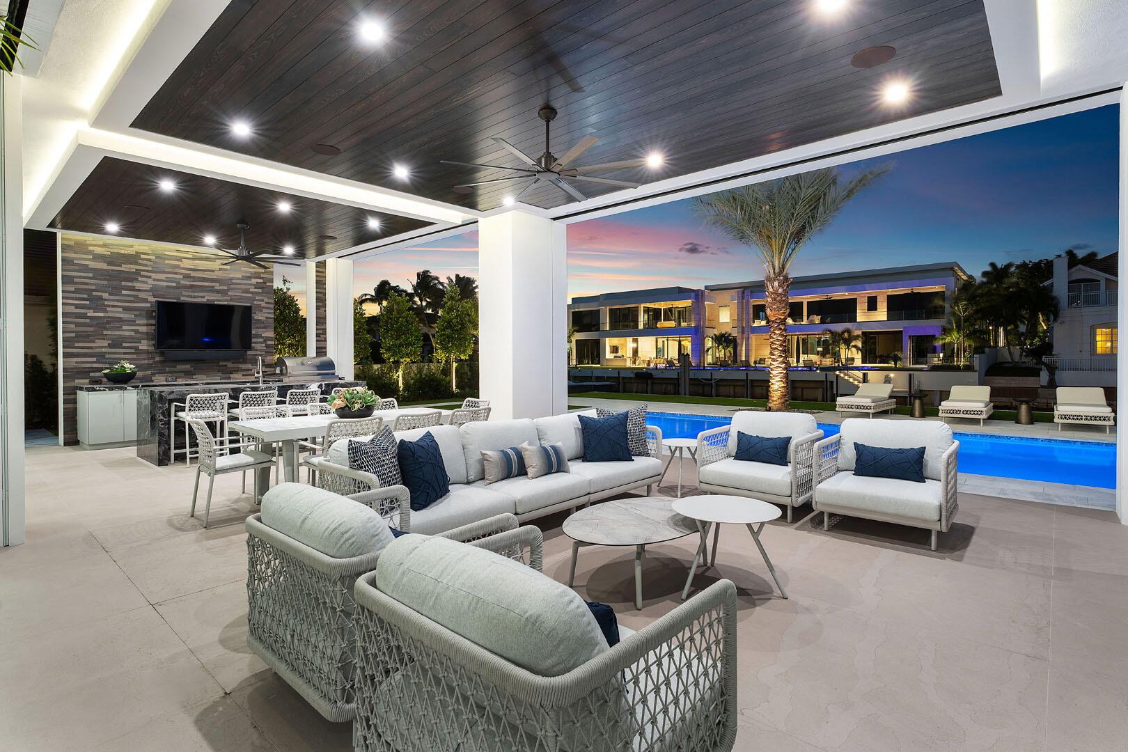 ROYAL PALM YACHT & COUNTR - Residential