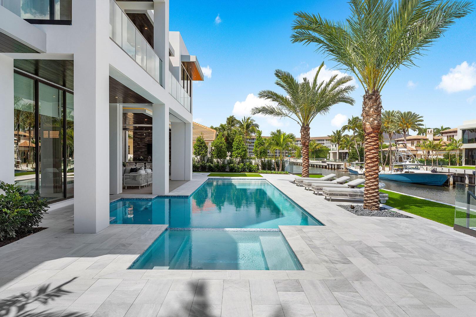 ROYAL PALM YACHT & COUNTR - Residential