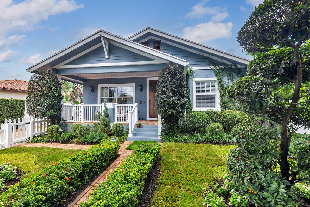 Photo of 3509 POINSETTIA Avenue, West Palm Beach, FL 33407 (MLS # B26078058)