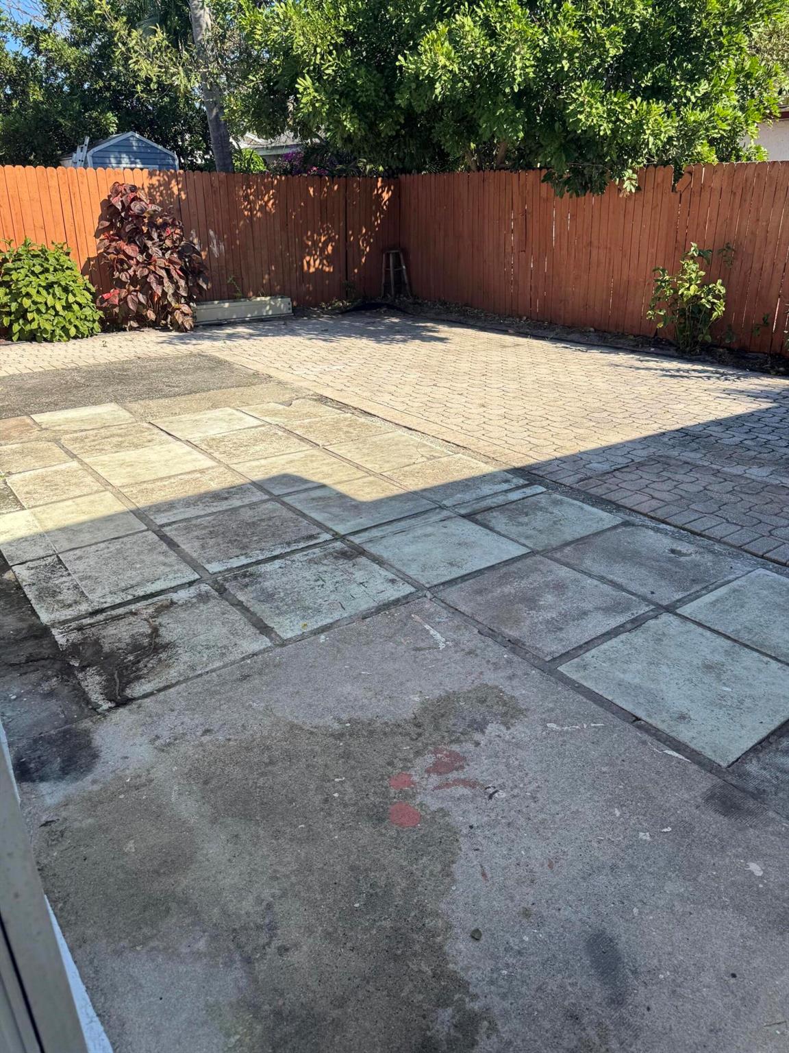 VILLAS OF PALM BEACH 4 - Residential Lease