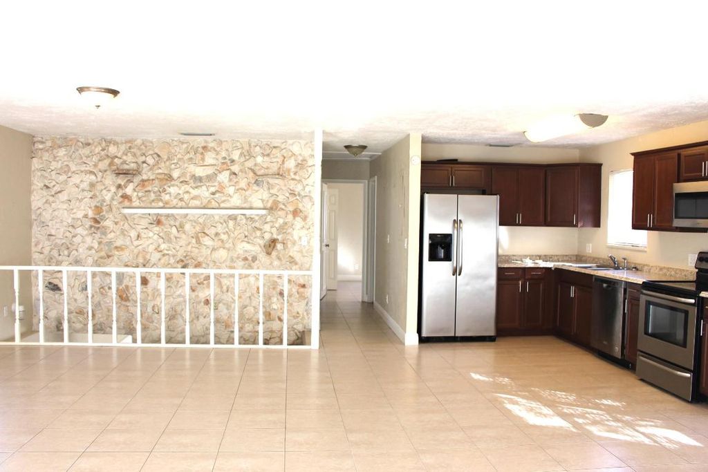 Photo of 4916 Silver Oak Drive, Fort Pierce, FL 34982 (MLS # R10945831)