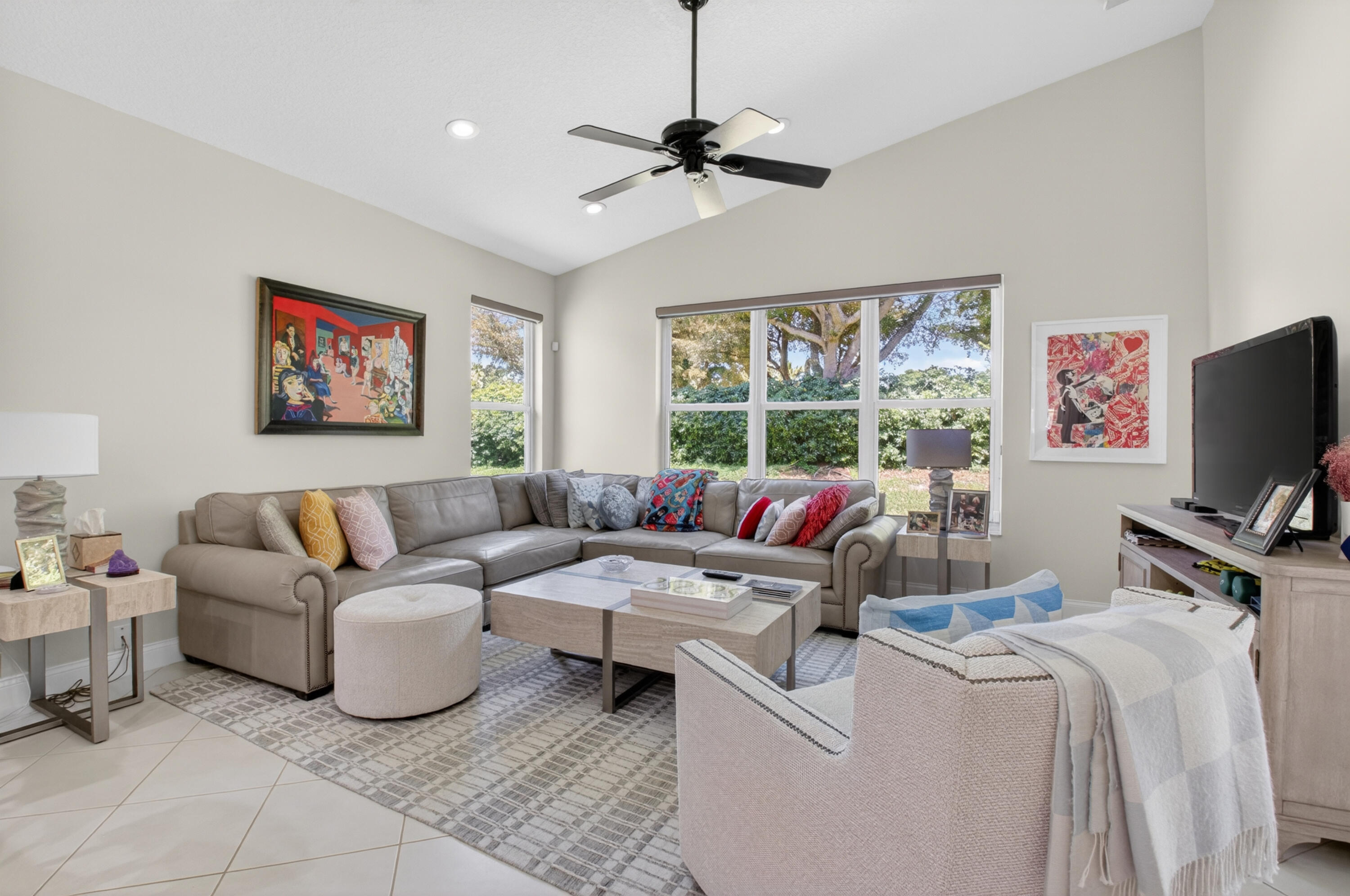 VALENCIA LAKES 2 - Residential