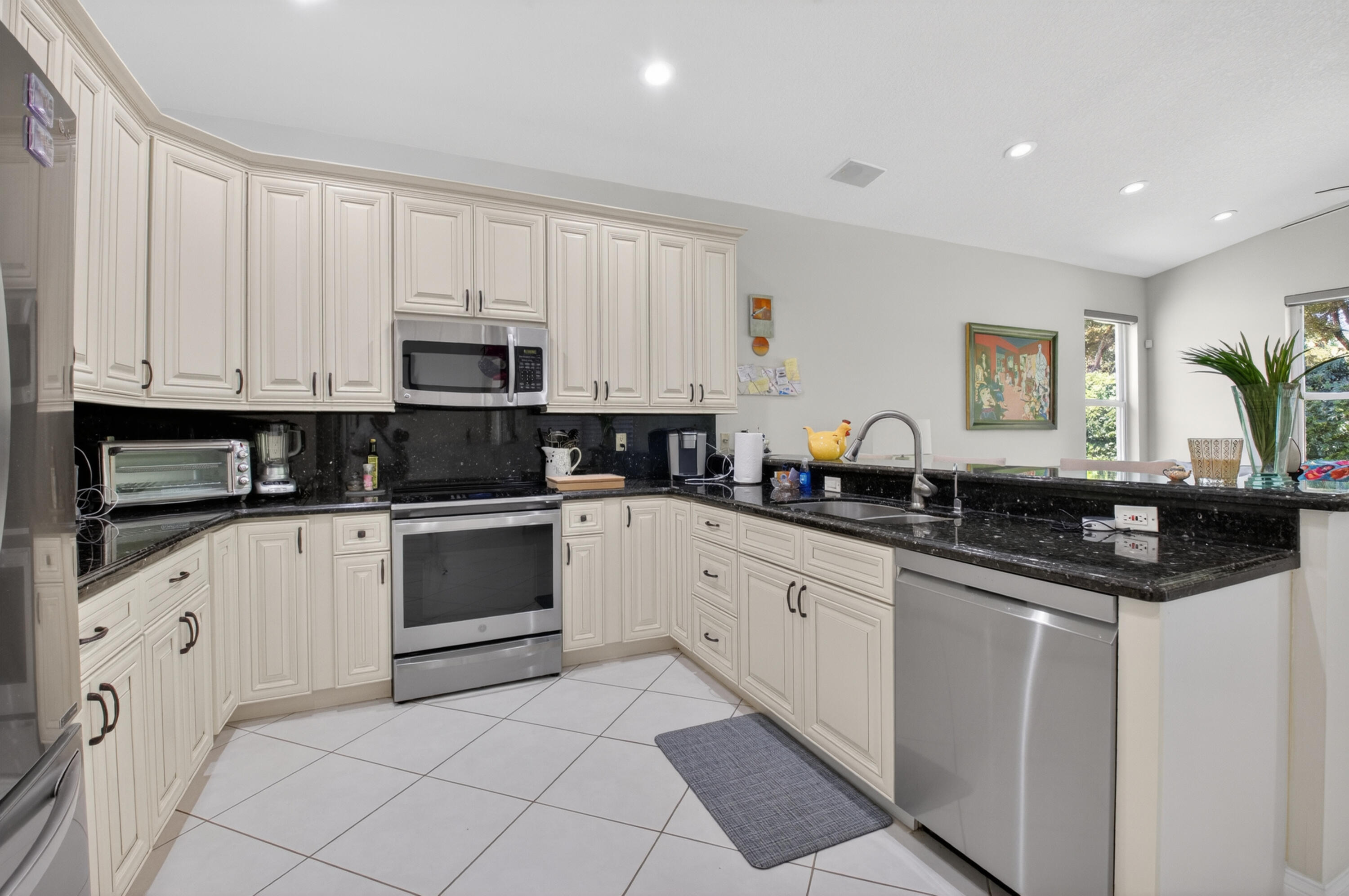 VALENCIA LAKES 2 - Residential