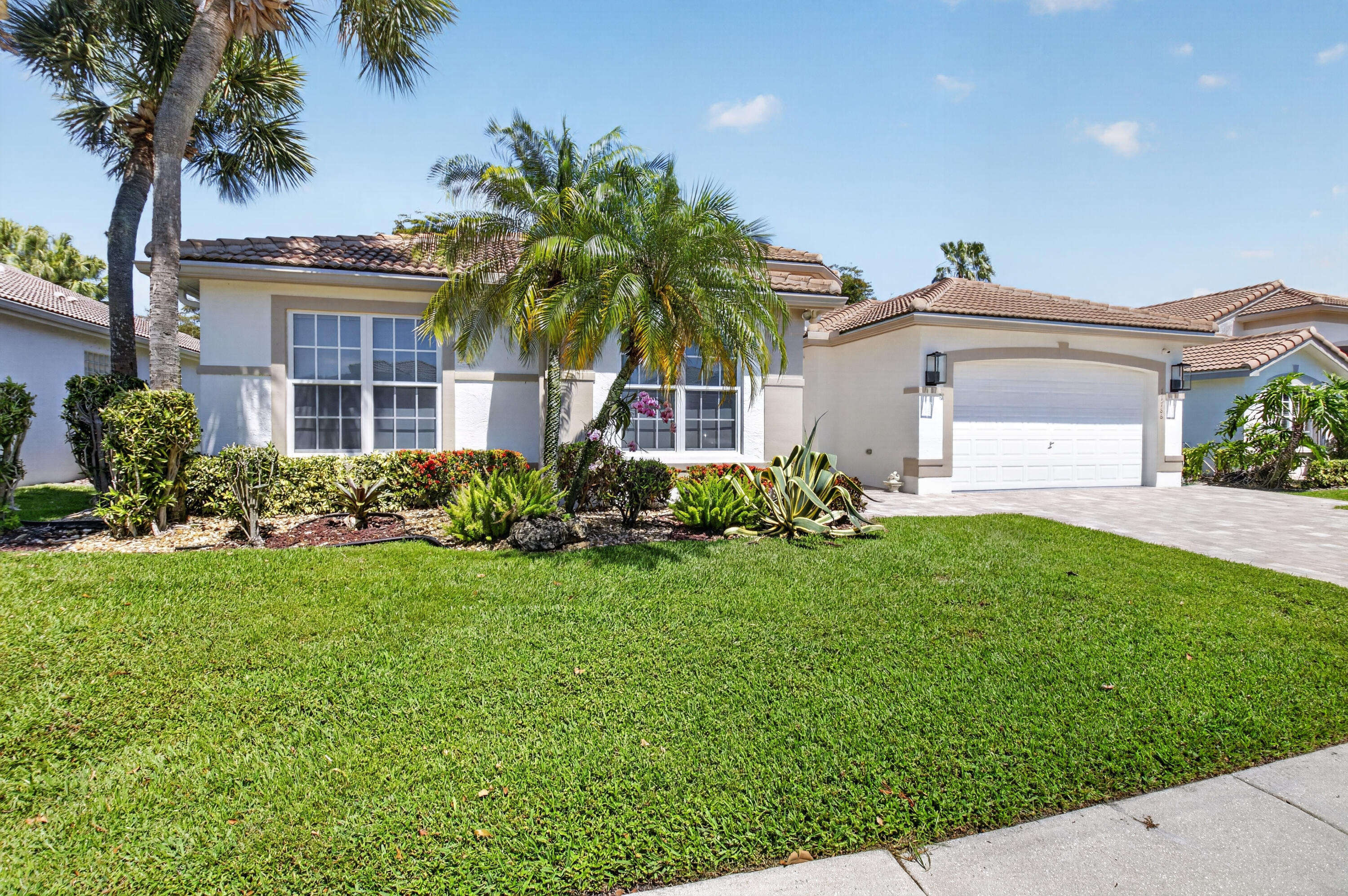 VALENCIA LAKES 2 - Residential