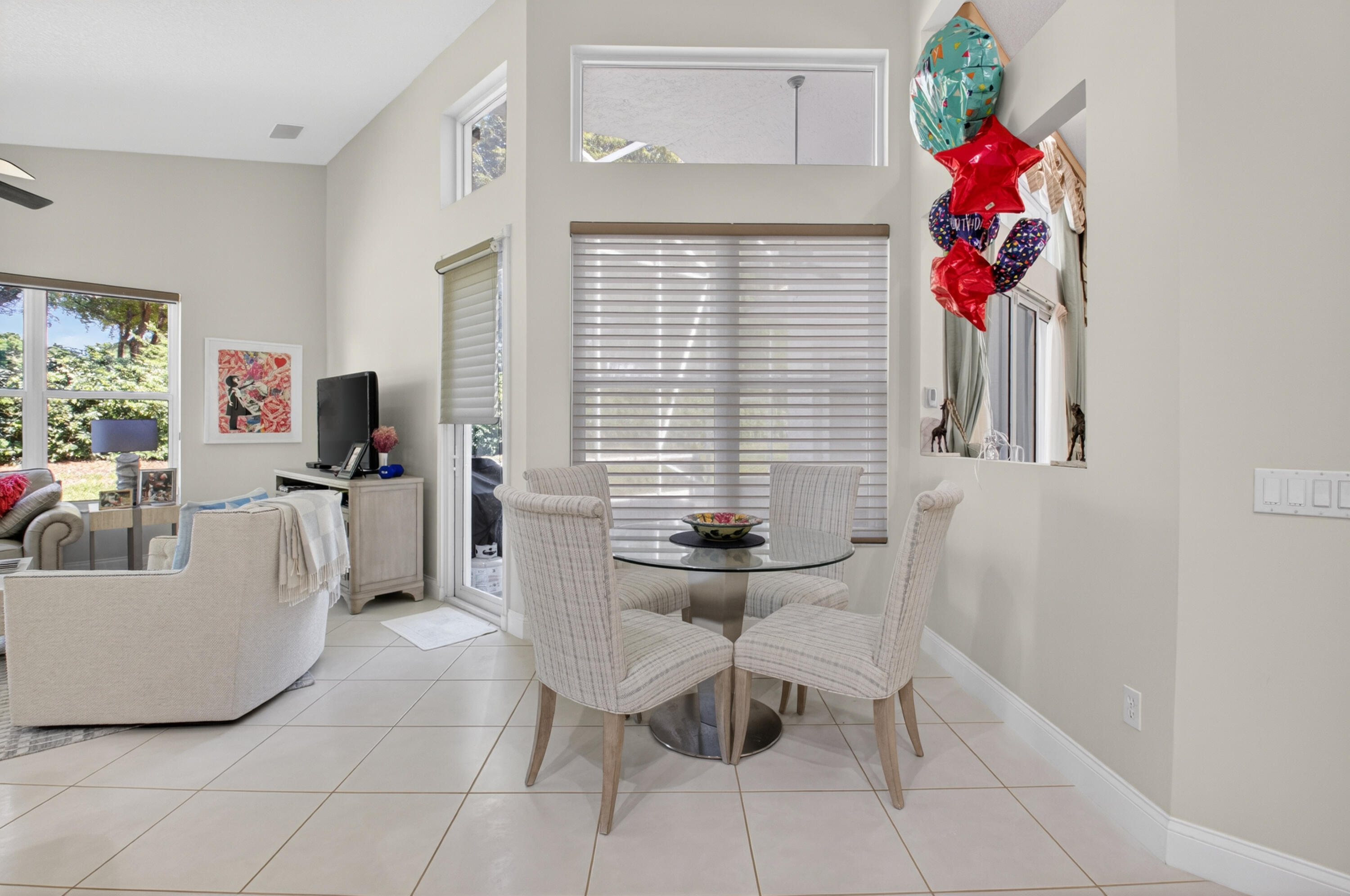 VALENCIA LAKES 2 - Residential