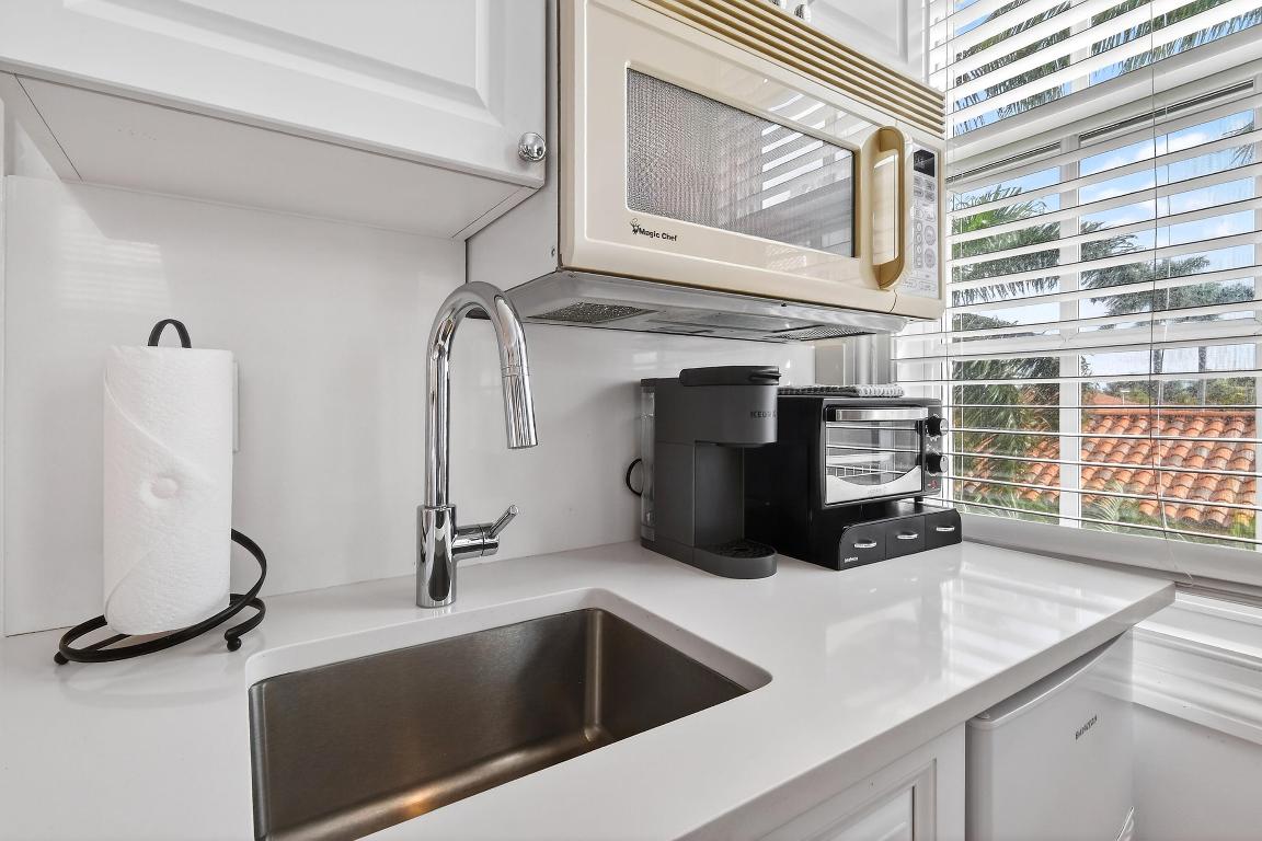 PALM BEACH HOTEL CONDO - Residential