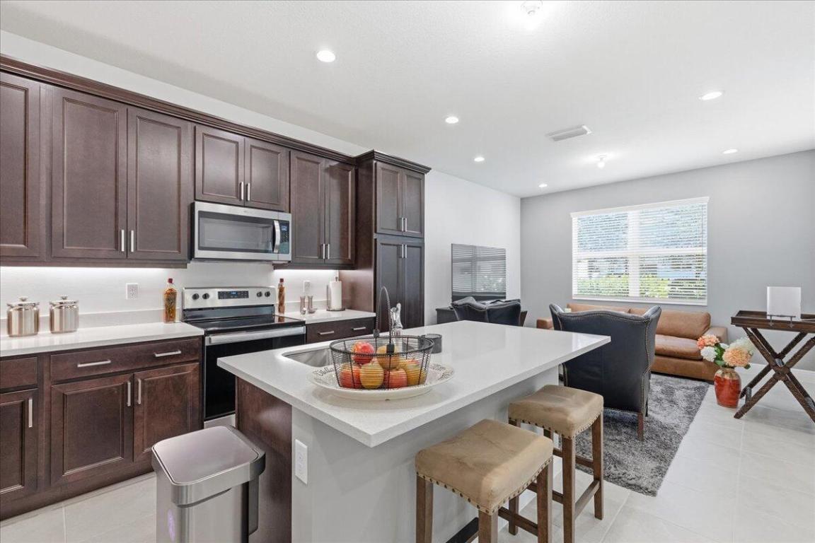 DEERFIELD CROSSING - Residential