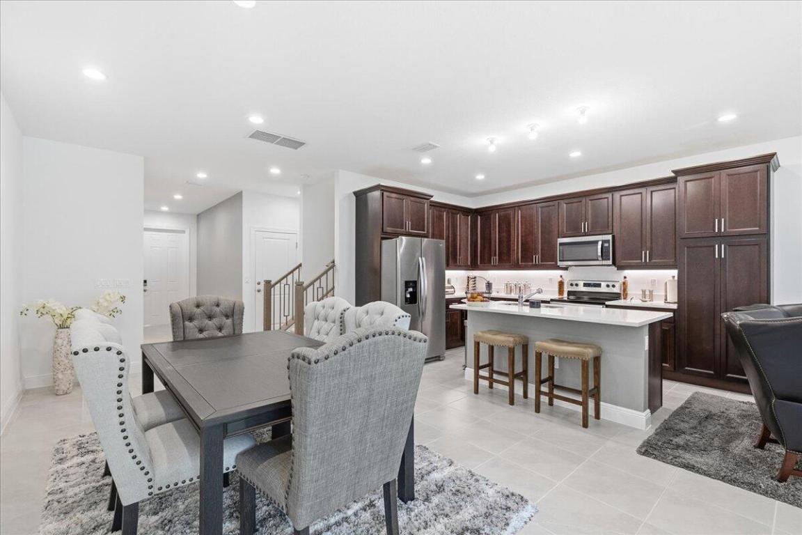 DEERFIELD CROSSING - Residential