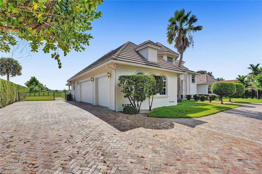 Coral Ridge Country Club - Residential