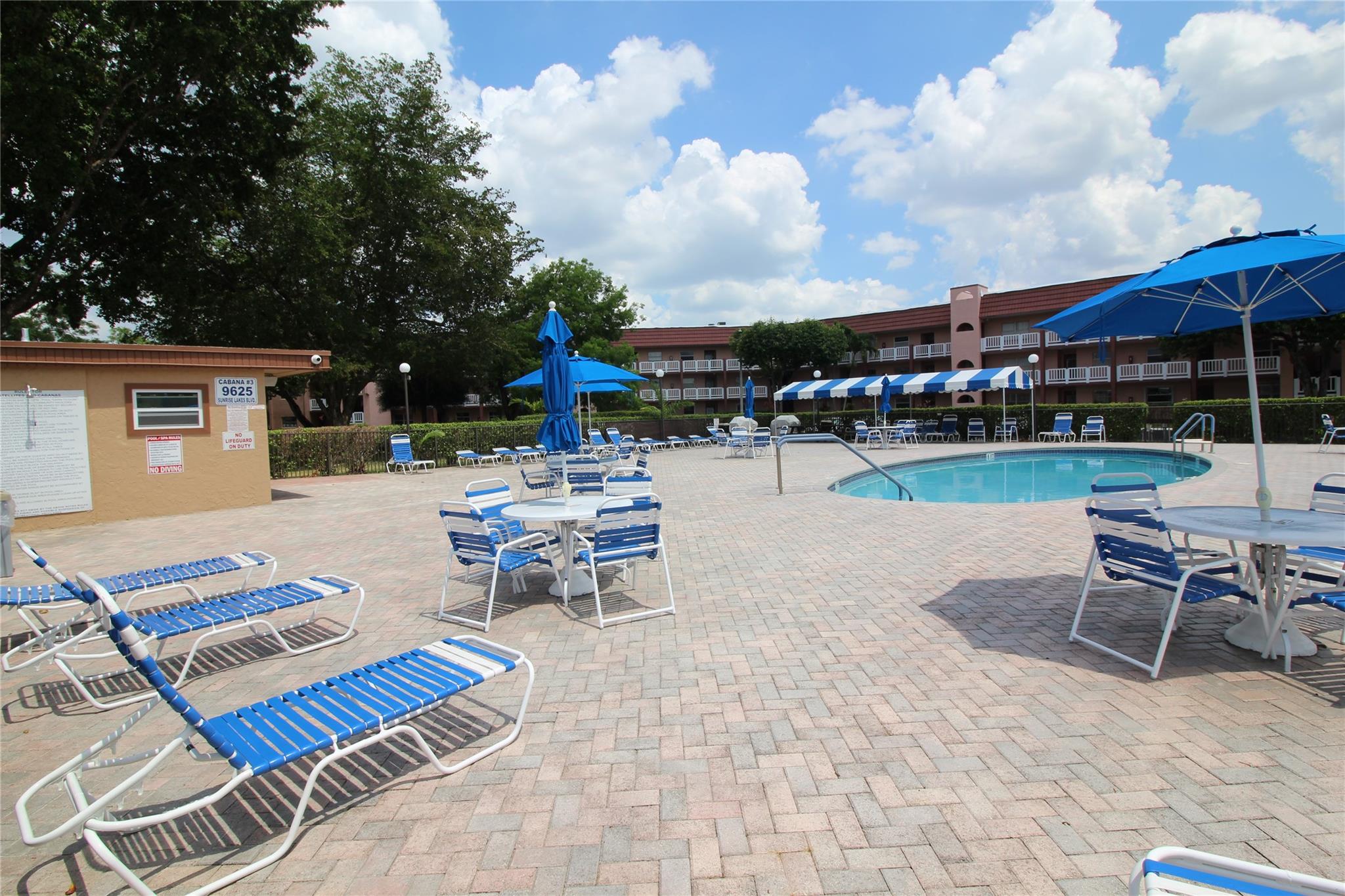 SUNRISE LAKES PHASE 3 - Residential