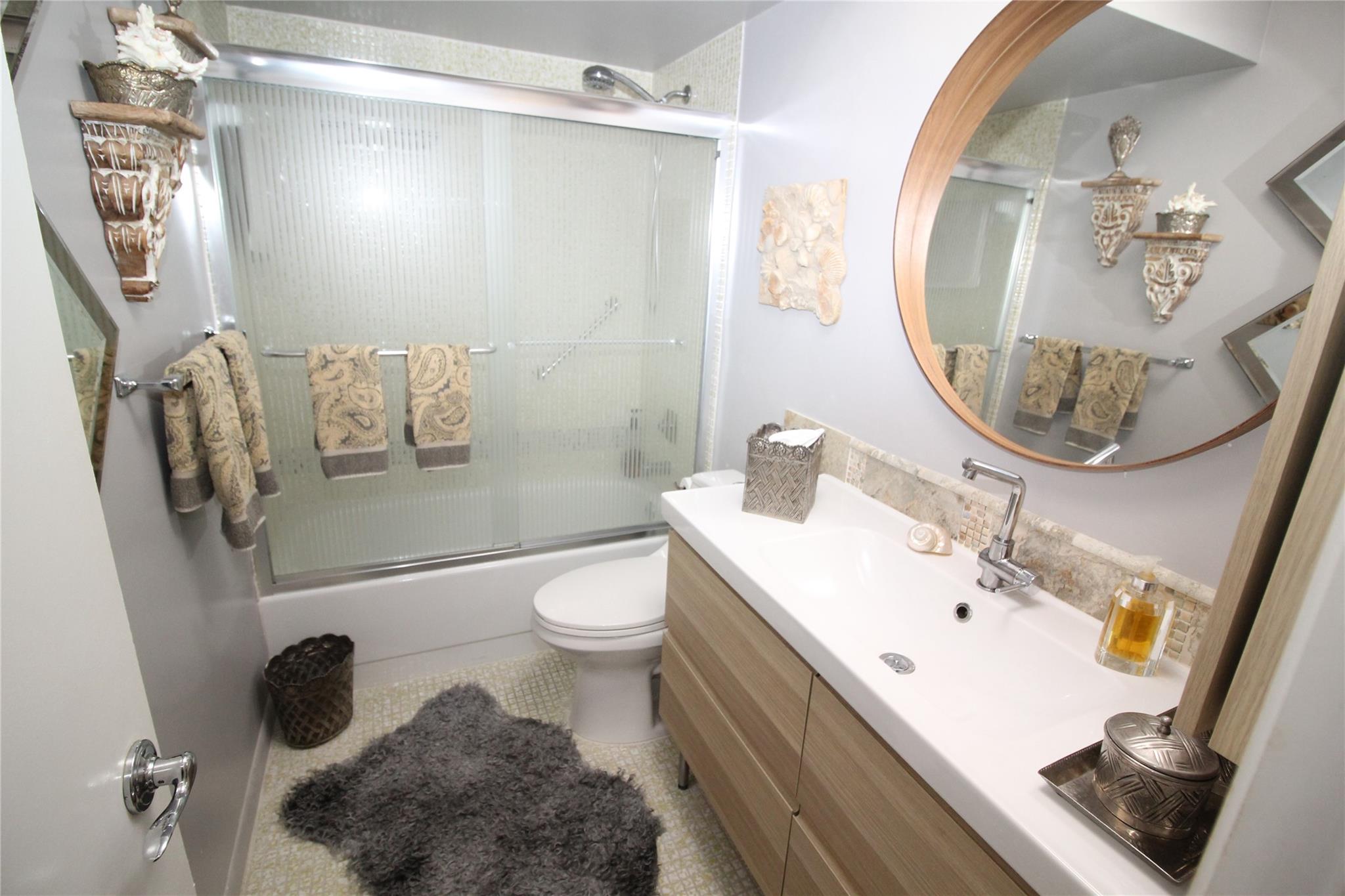 SUNRISE LAKES PHASE 3 - Residential